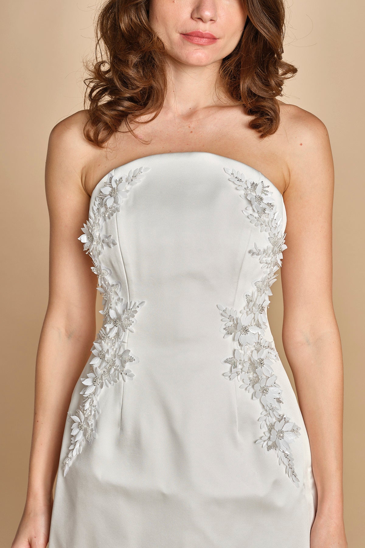 miniabito con ricamo fiori. RVBR-1185 IVORY rebecca vallance 