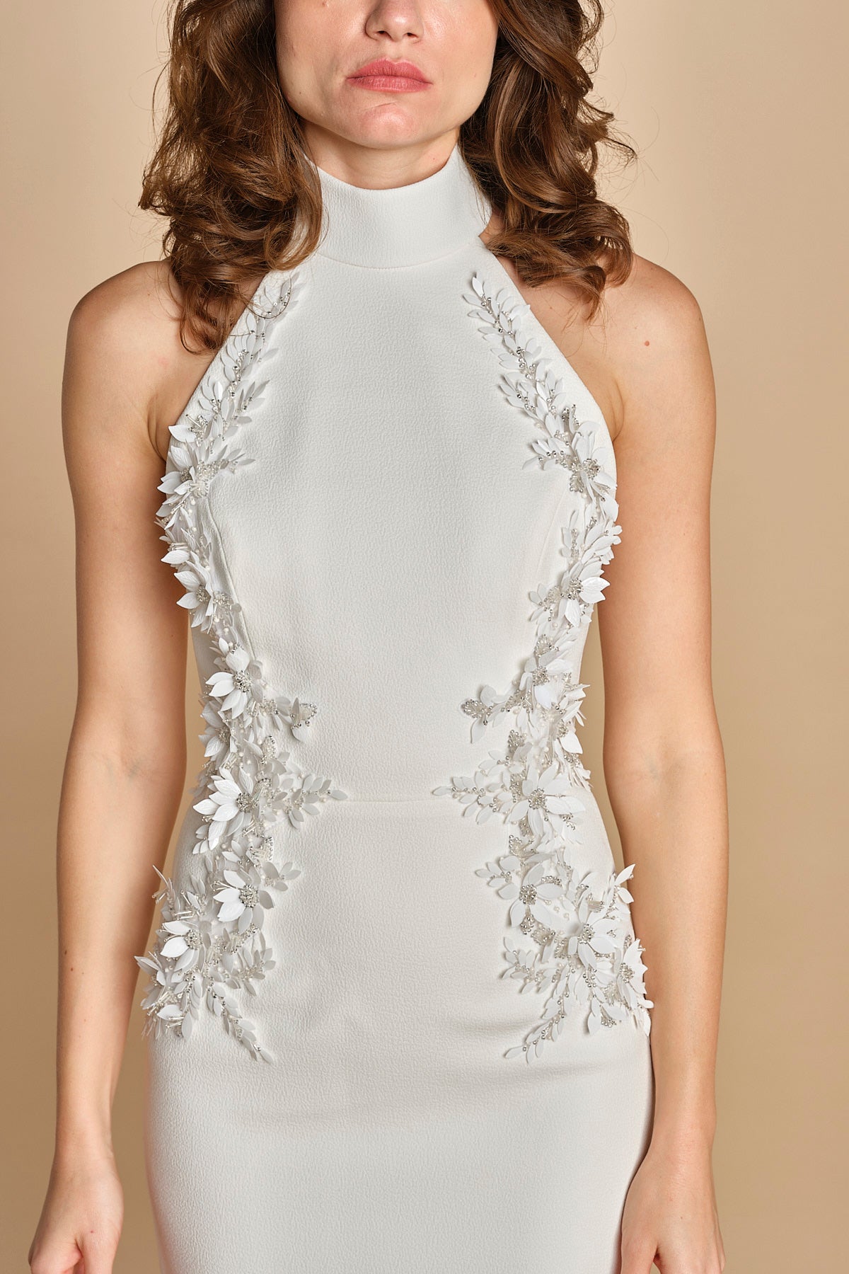 abito lungo collo alto con ricamo fiori. RVBR-1198 IVORY rebecca vallance 