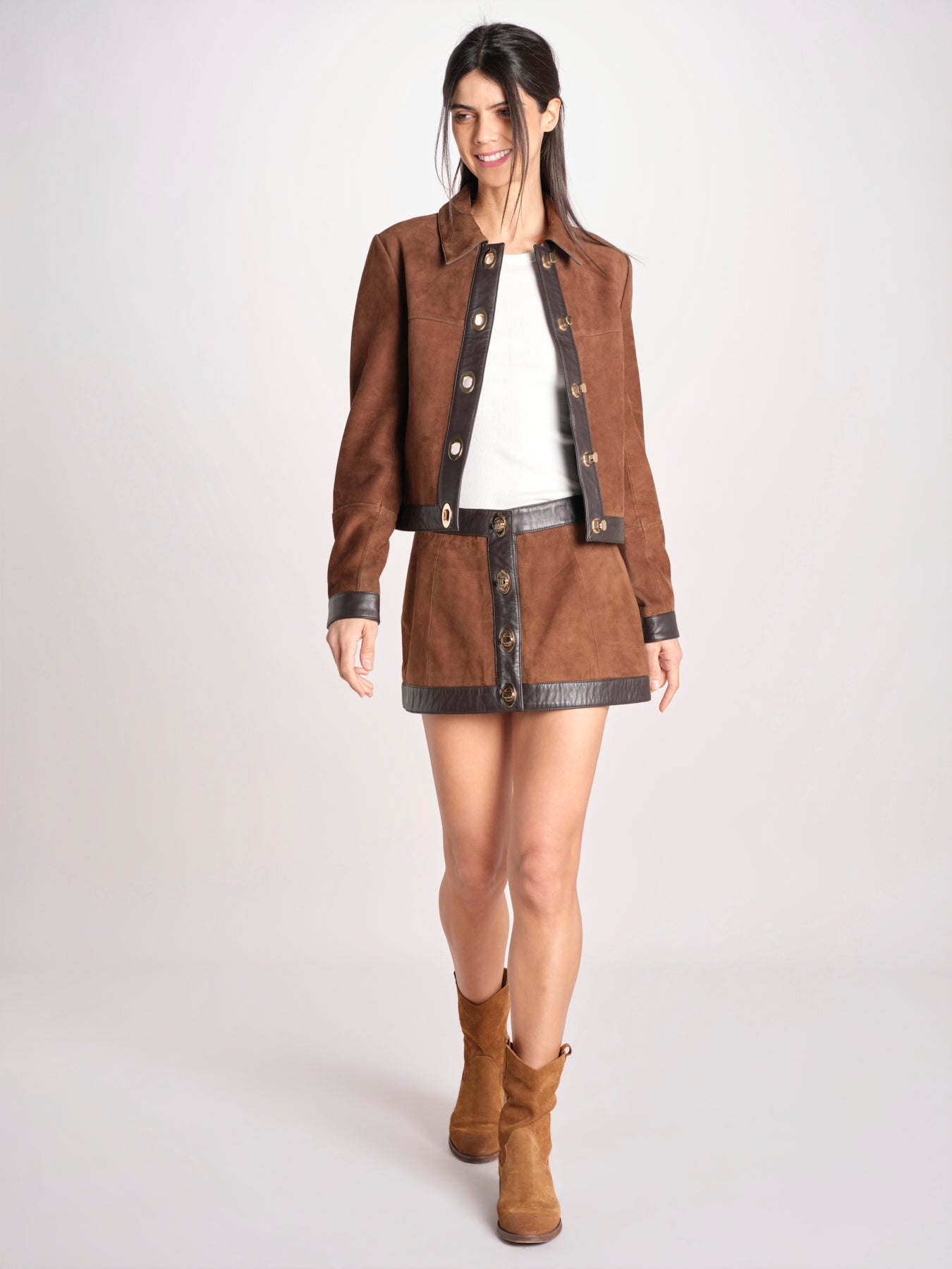 giacca in camoscio con chiusura in ottone 12093-19 TOBACCO retrofete 