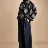camicia con ricamo punto croce BOULEVARD TOP ONIX BLACK scarlett poppies 