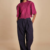camicia girocollo con fiori intarsiati. LULA 016 JAM sea ny 
