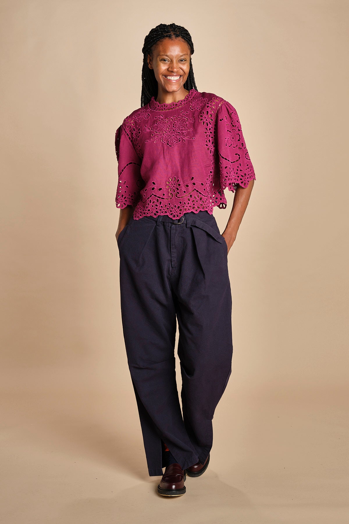 camicia girocollo con fiori intarsiati. LULA 016 JAM sea ny 