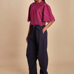 camicia girocollo con fiori intarsiati. LULA 016 JAM sea ny 