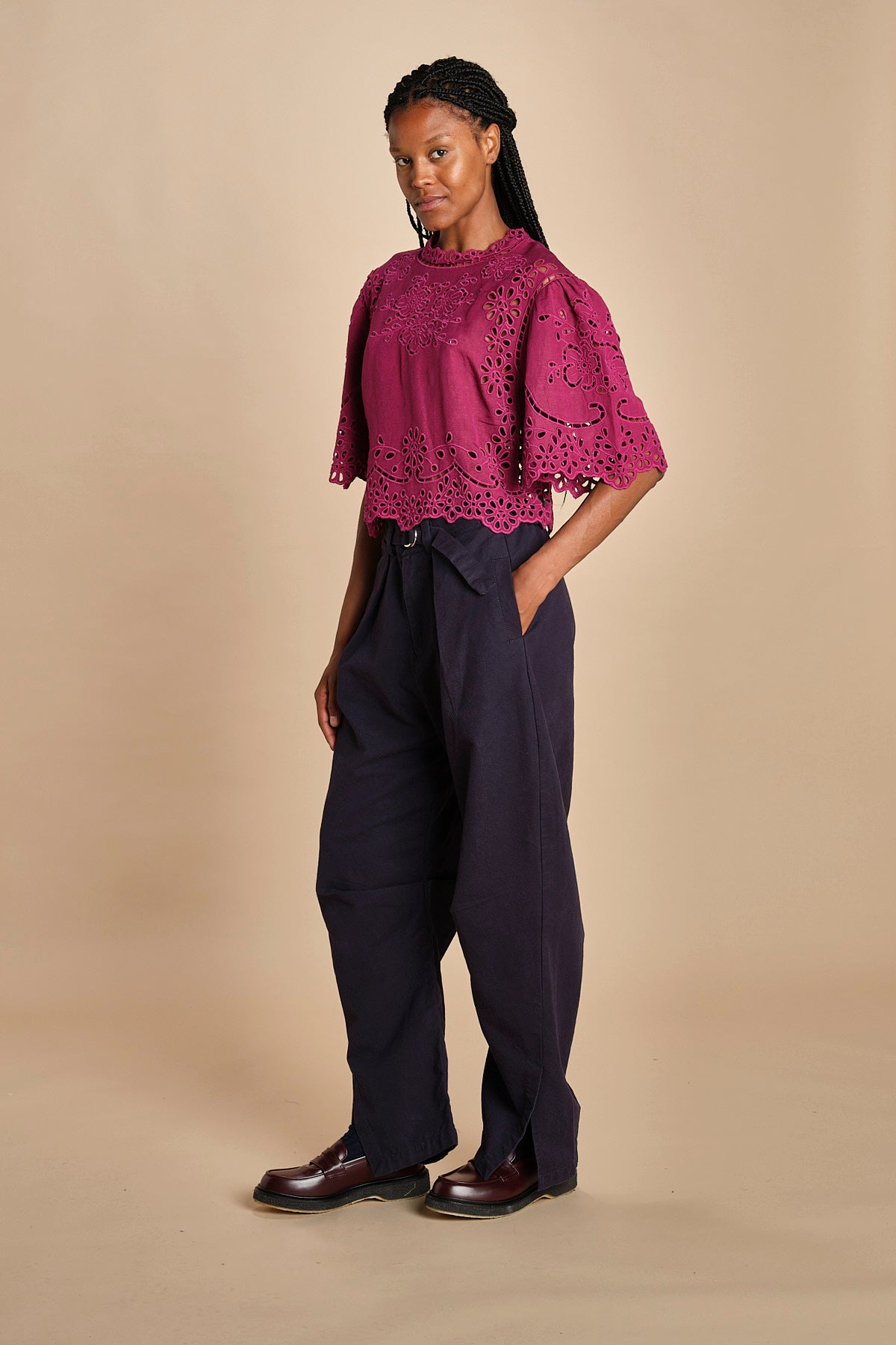 camicia girocollo con fiori intarsiati. LULA 016 JAM sea ny 