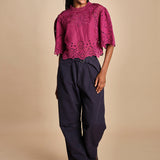 camicia girocollo con fiori intarsiati. LULA 016 JAM sea ny 