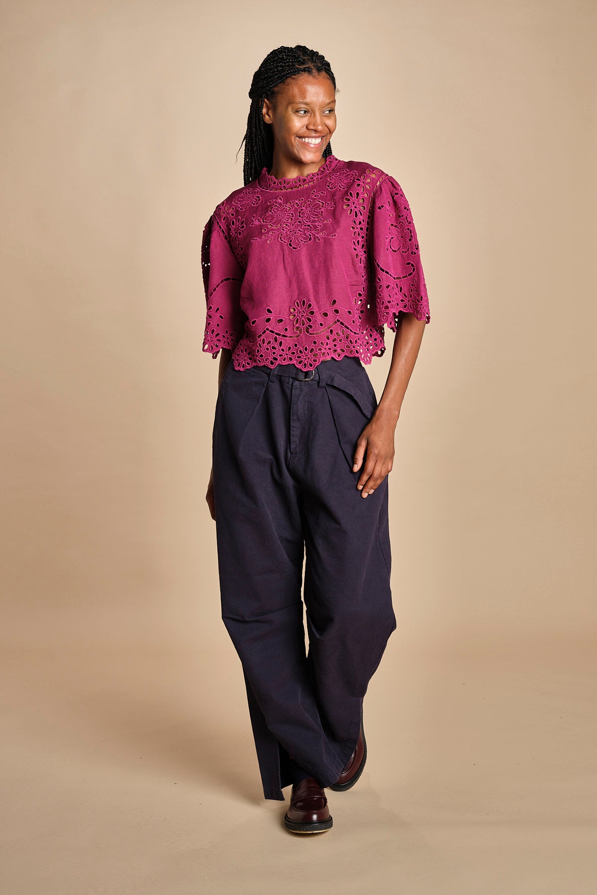 camicia girocollo con fiori intarsiati. LULA 016 JAM sea ny 