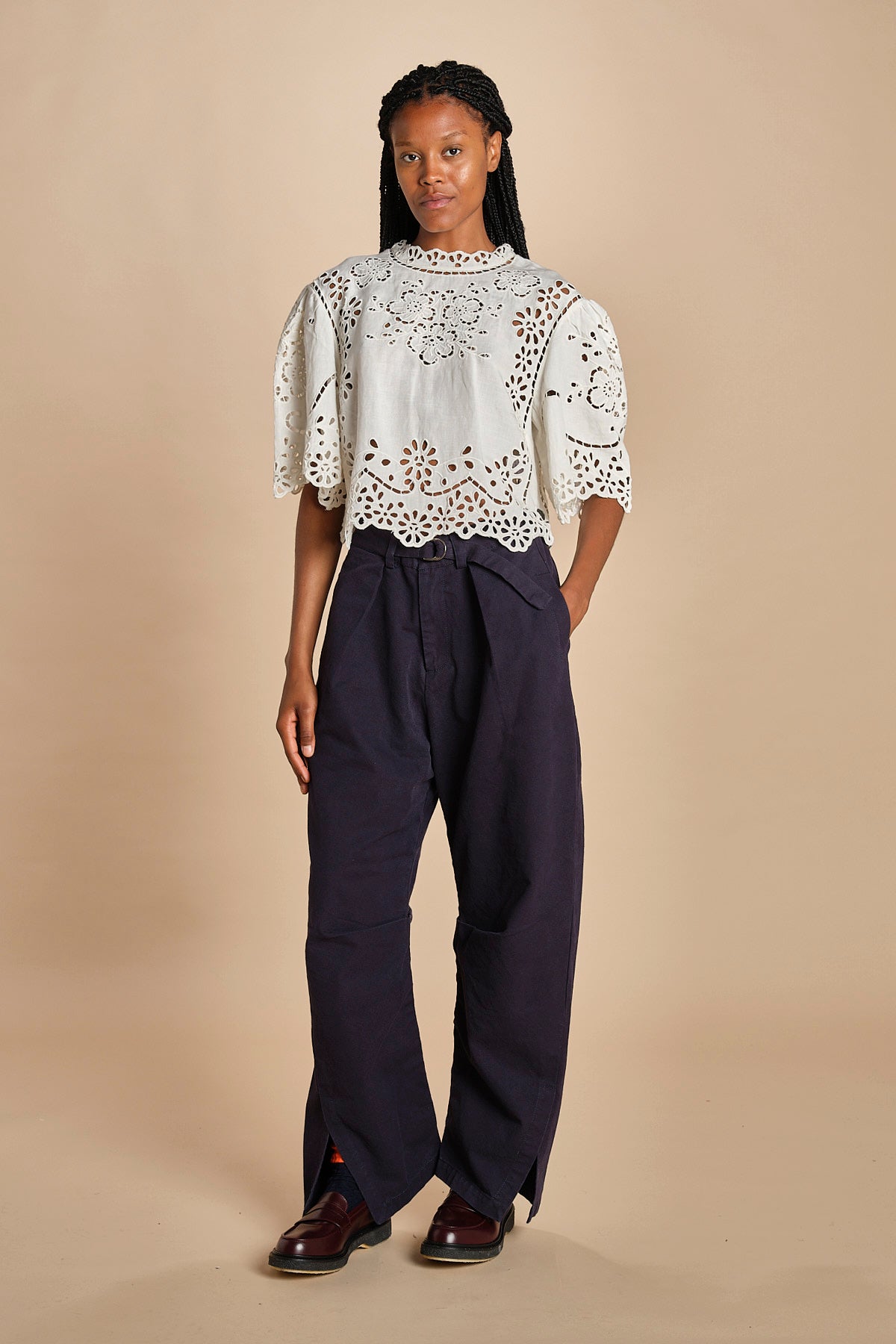 camicia girocollo con fiori intarsiati. LULA 016 WHITE sea ny 
