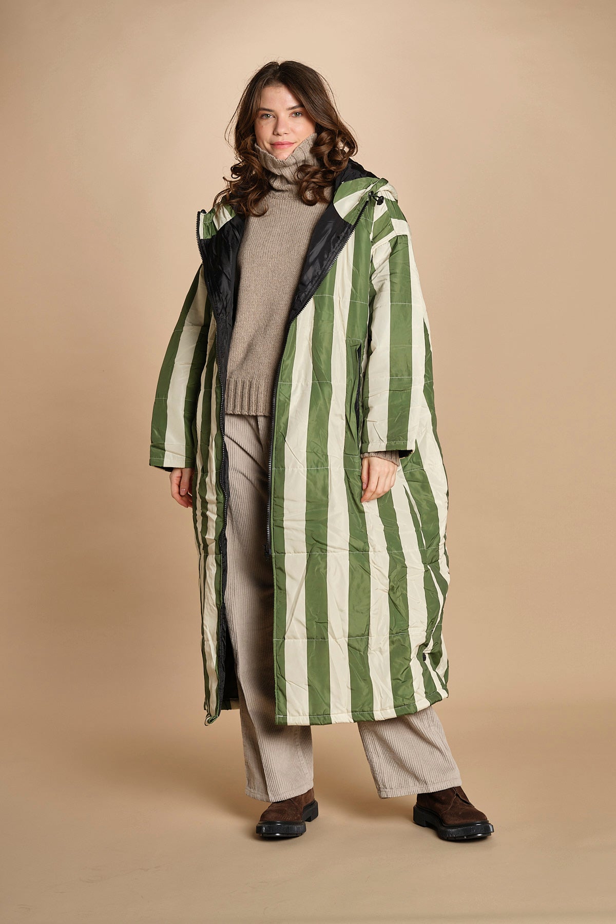 piumino lungo. 90110 SANTORINI RIGHE sittingsuit 