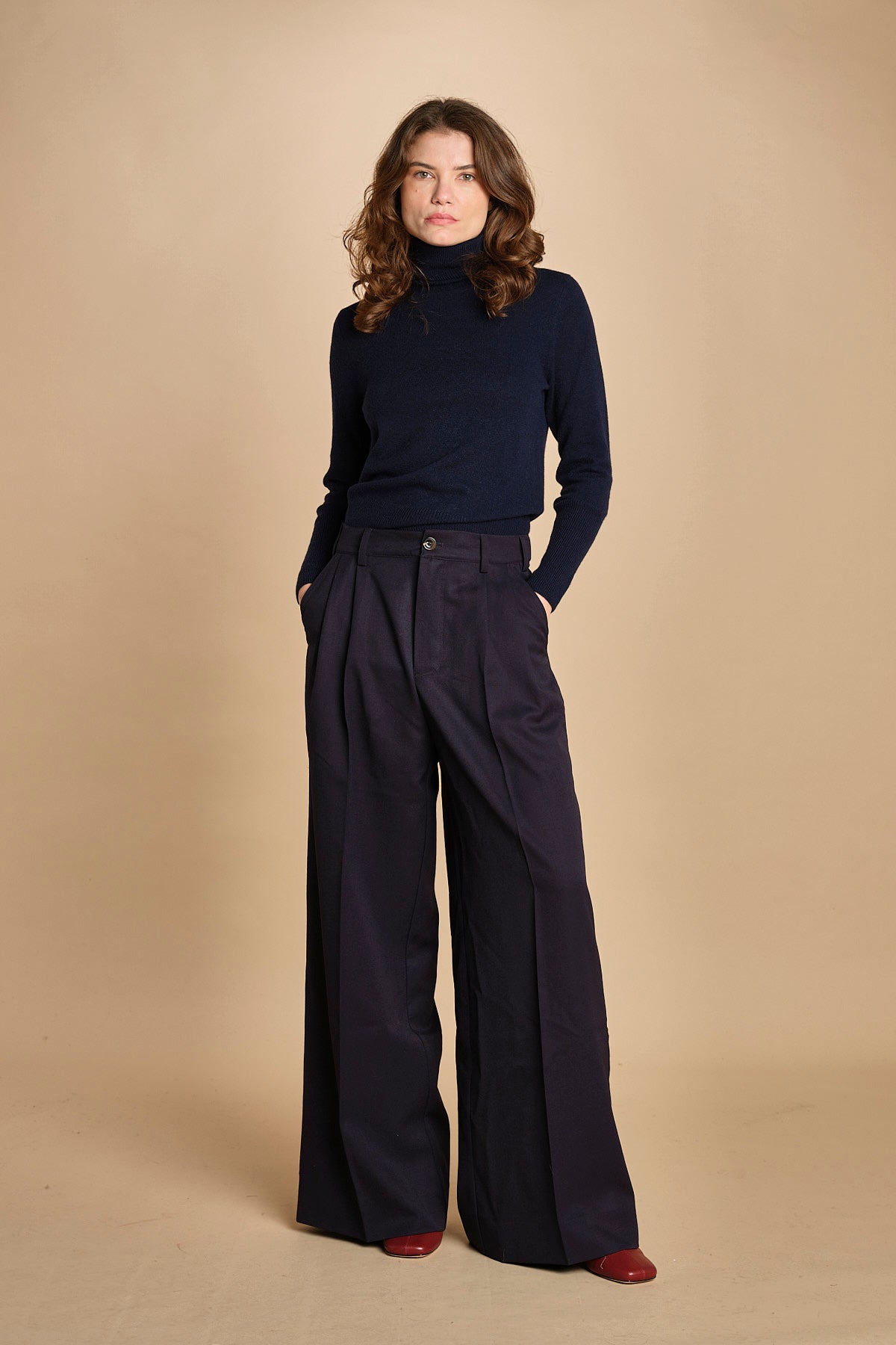 pantalone con 2 pinces ed elastico. PAN0241 BLE1935W soeur 