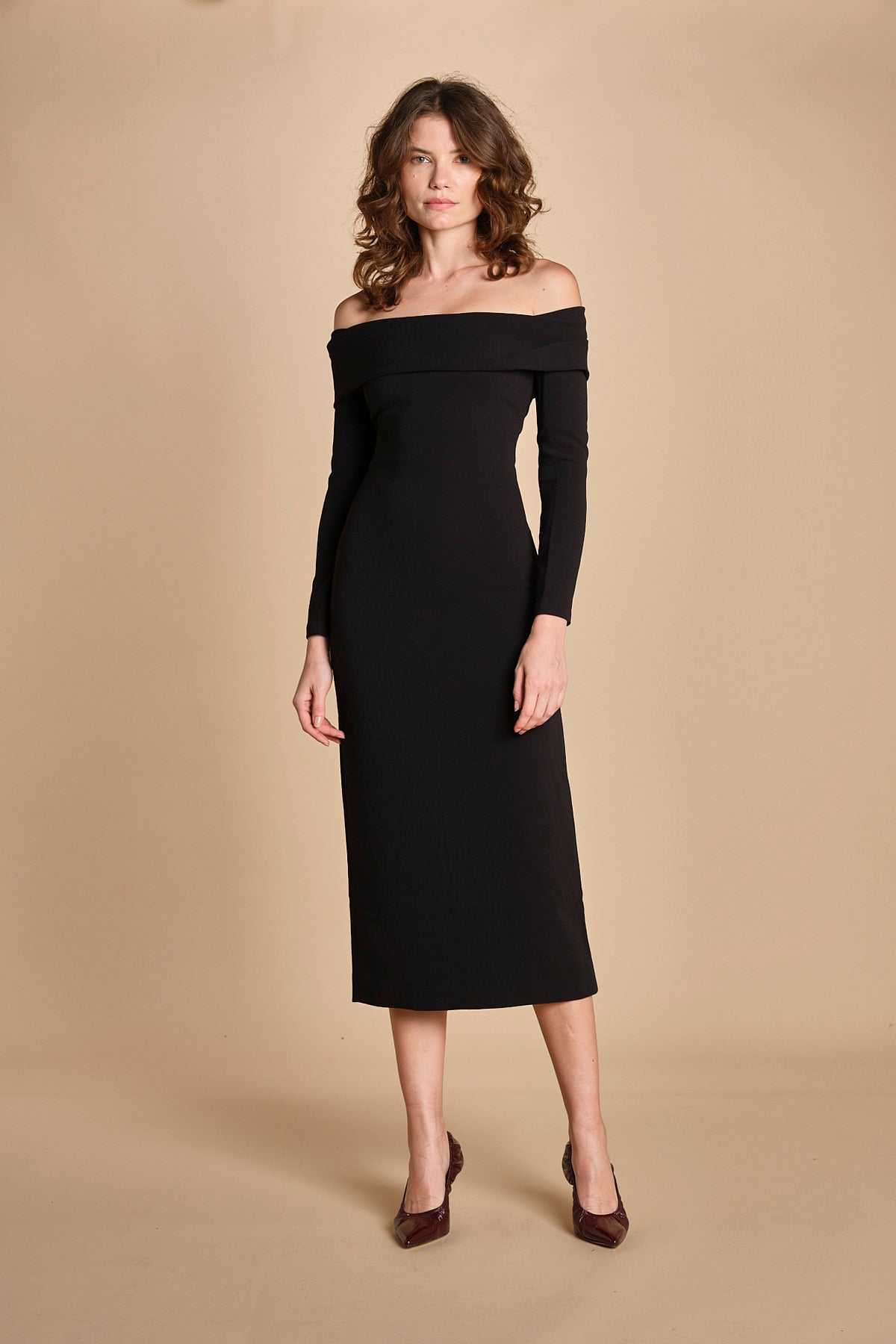 tubino manica lunga con spalle scoperte YUNI BLACK solace 