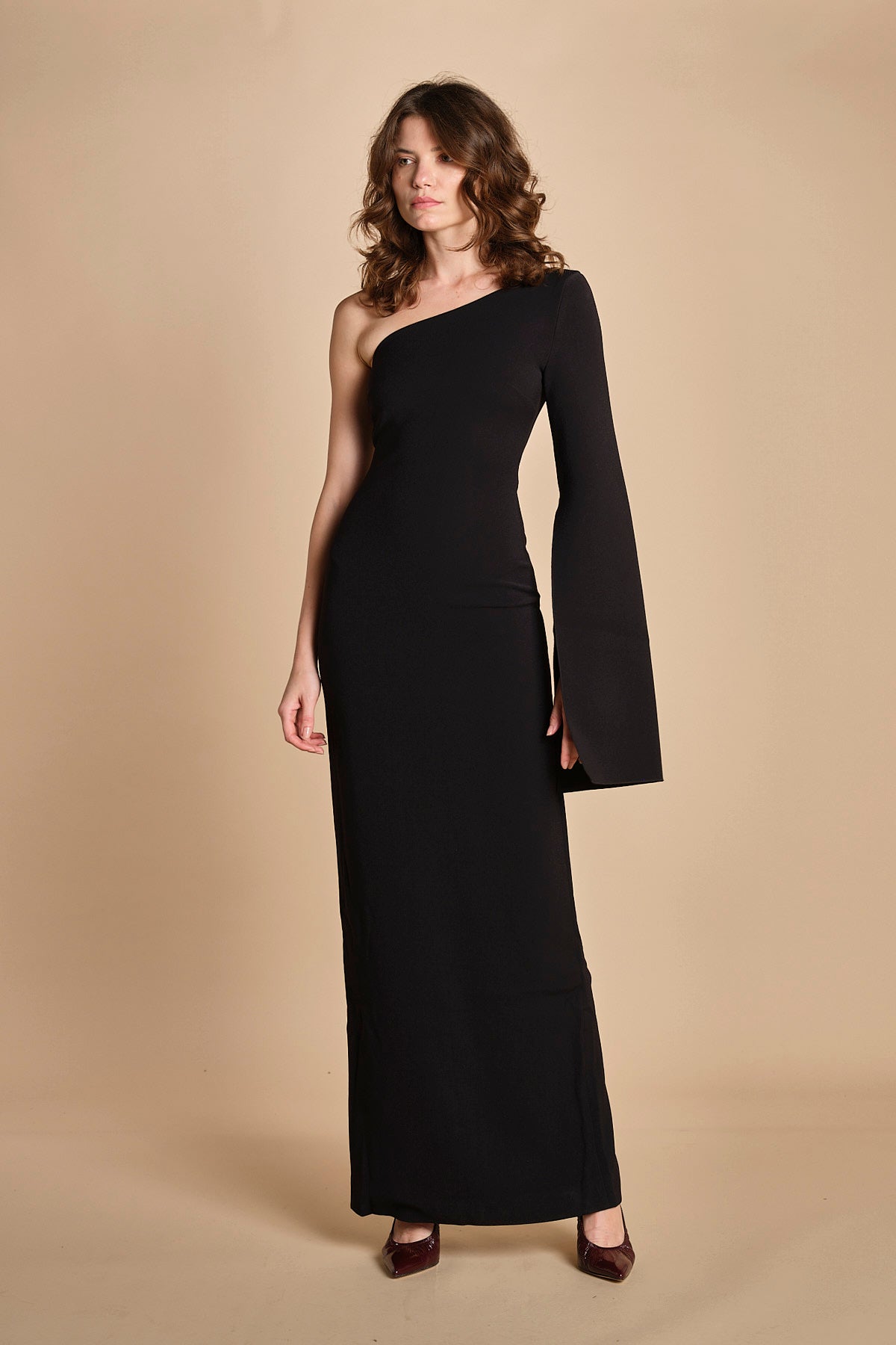 maxidress monospalla con manica a campana ALINA BLACK solace 