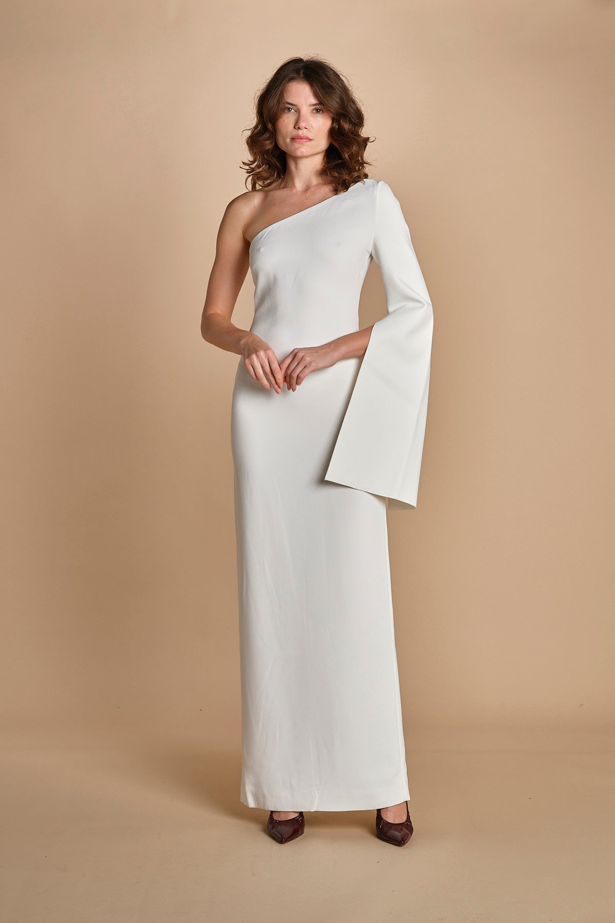 maxidress monospalla con manica a campana ALINA WHITE solace 