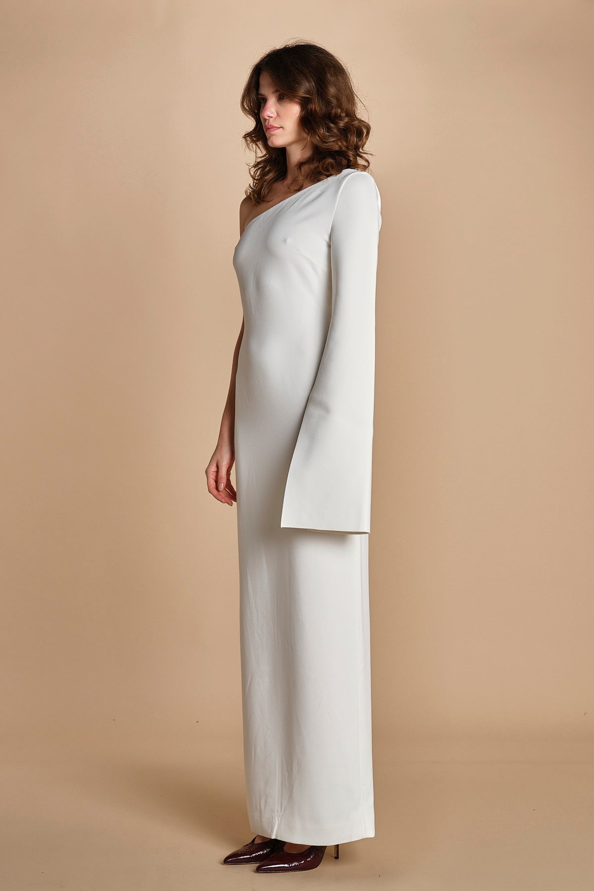 maxidress monospalla con manica a campana ALINA WHITE solace 