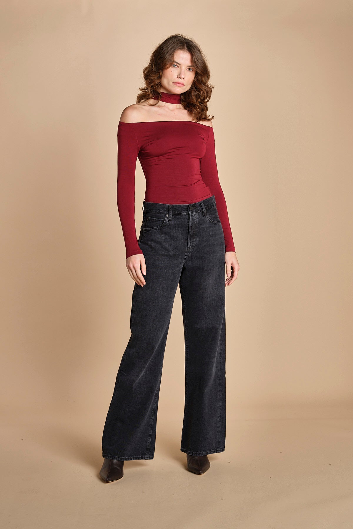 body manica lunga con spalle scoperte DRUNK BURGUNDY undress code 
