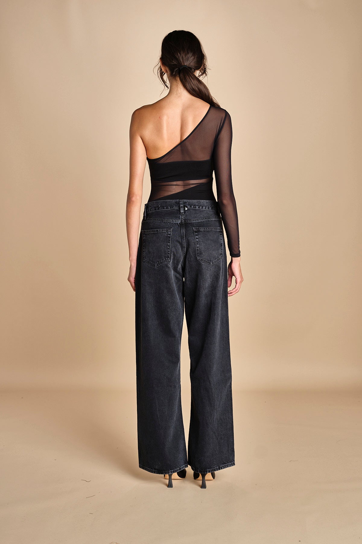 body monospalla in jersey e tulle SEX AND THE CITY BLACK undress code 