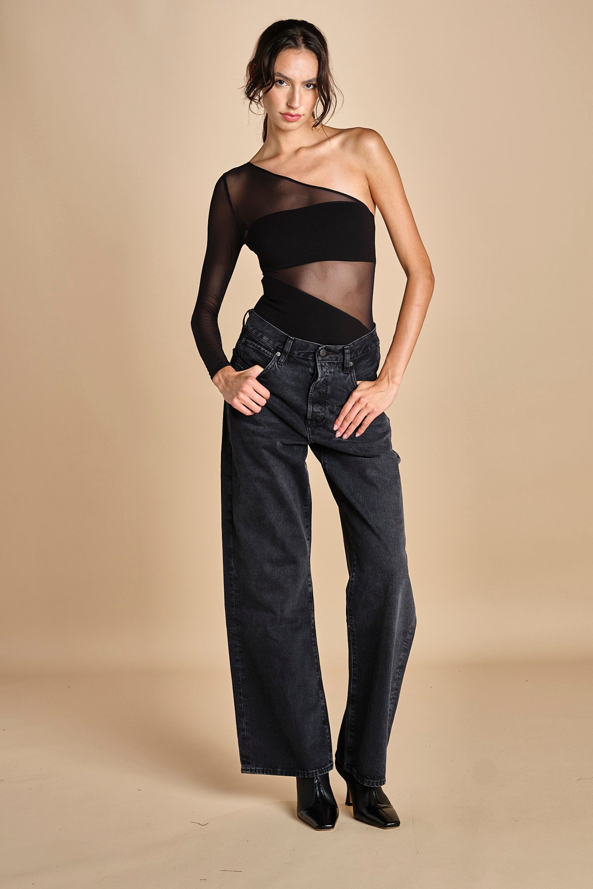 body monospalla in jersey e tulle SEX AND THE CITY BLACK undress code 