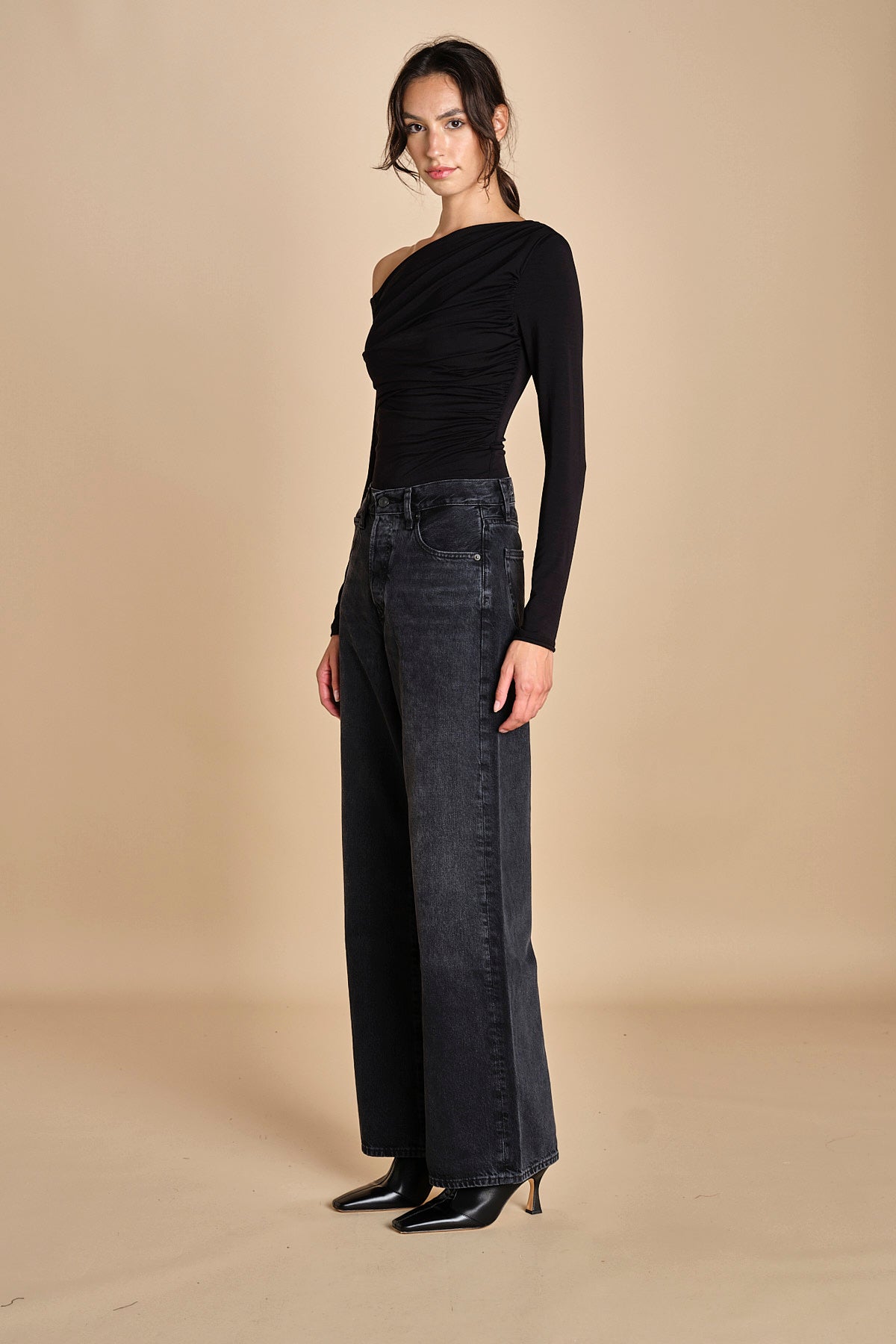 body in jersey con scollo asimmetrico SWEETEST THING BLACK undress code 