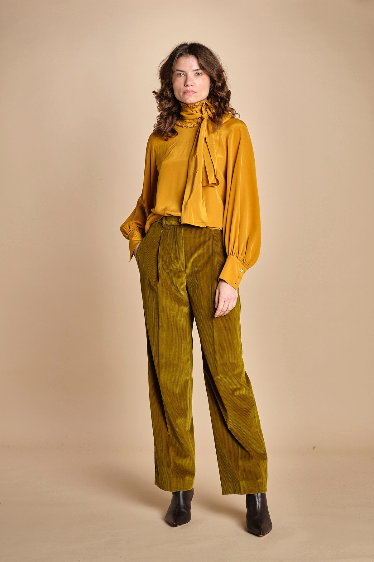 camicia collo alto con rouches GUIDO 2525116036600 012 weekend maxmara 