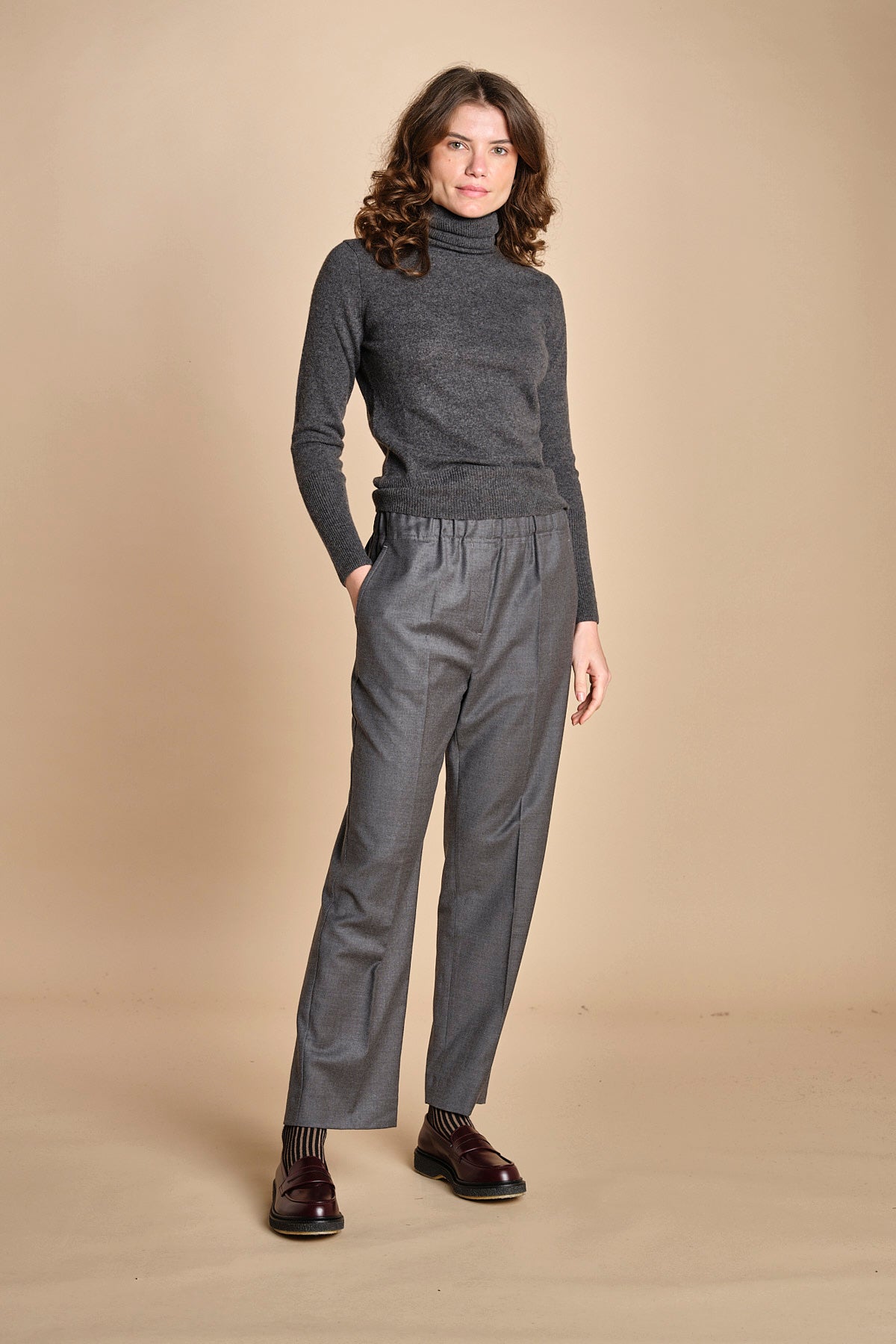 pantalone stretto con elastico HATELEY 2525136022600 003 weekend maxmara 