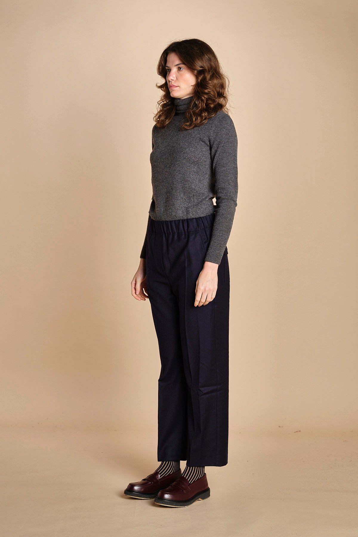 pantalone stretto con elastico HATELEY 2525136022600 028 weekend maxmara 