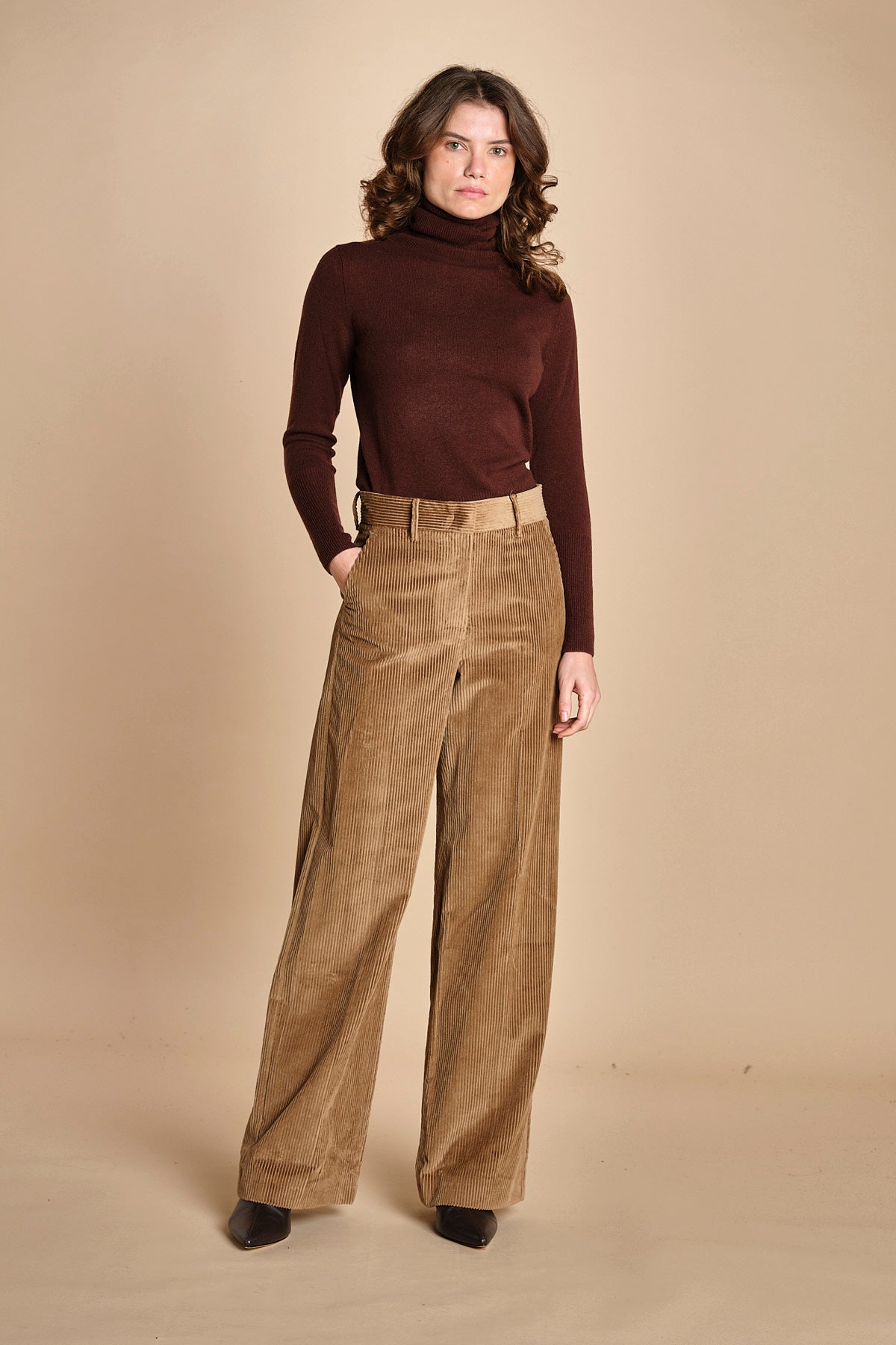 pantalone diritto in velluto rocciatore TANIA 2525136092600 006 weekend maxmara 
