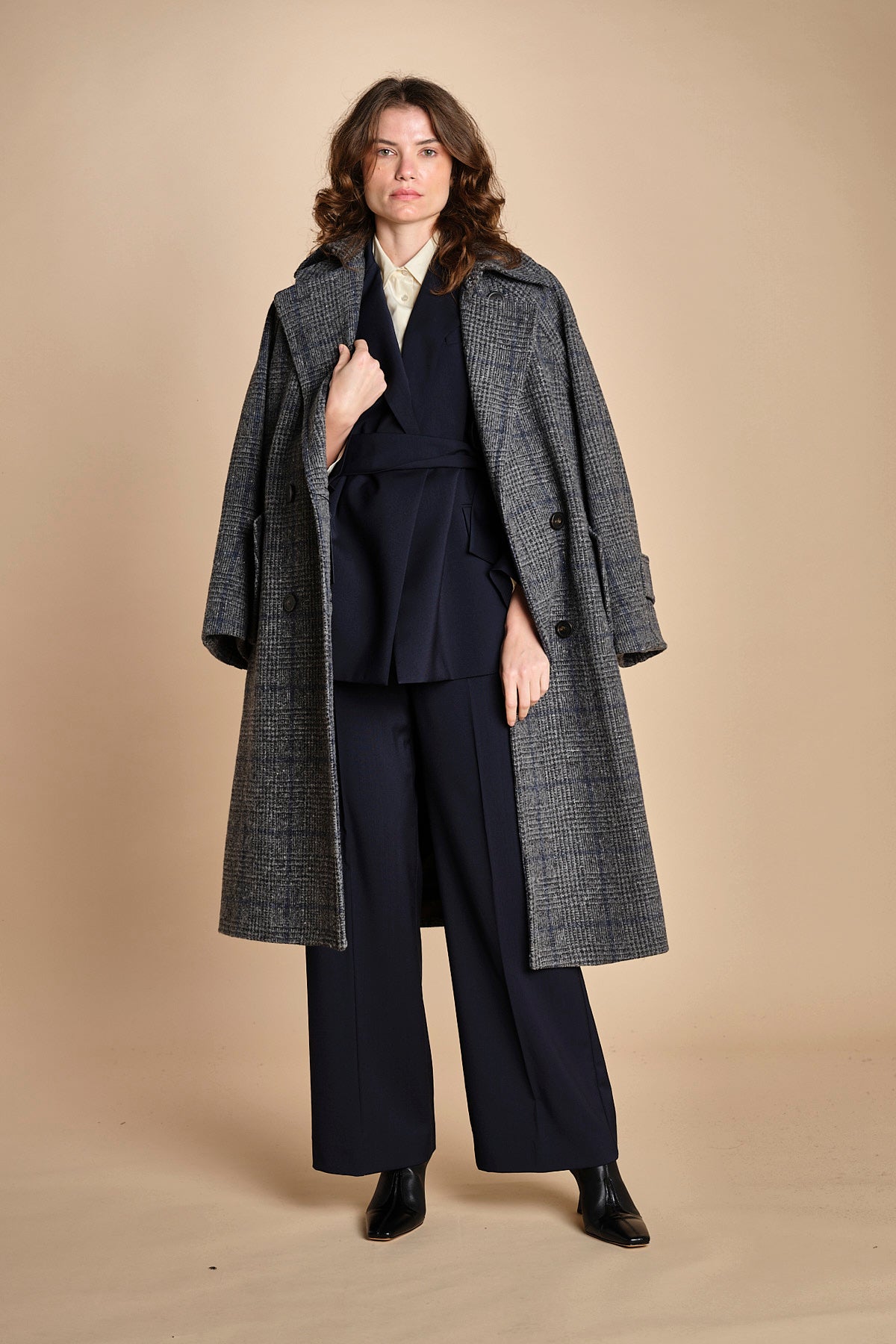 giacca in  fresco lana  con cintura TESO 2525046031600 001 weekend maxmara 