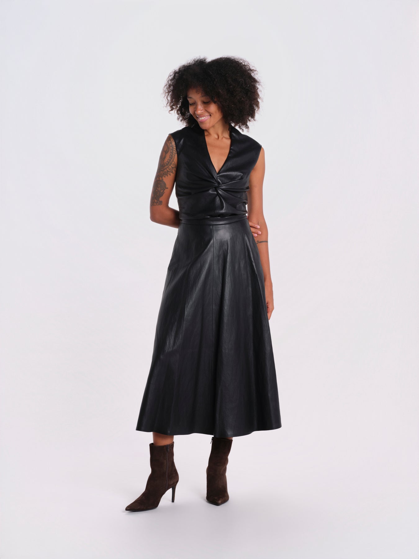  64-6052-189 BLACK access 