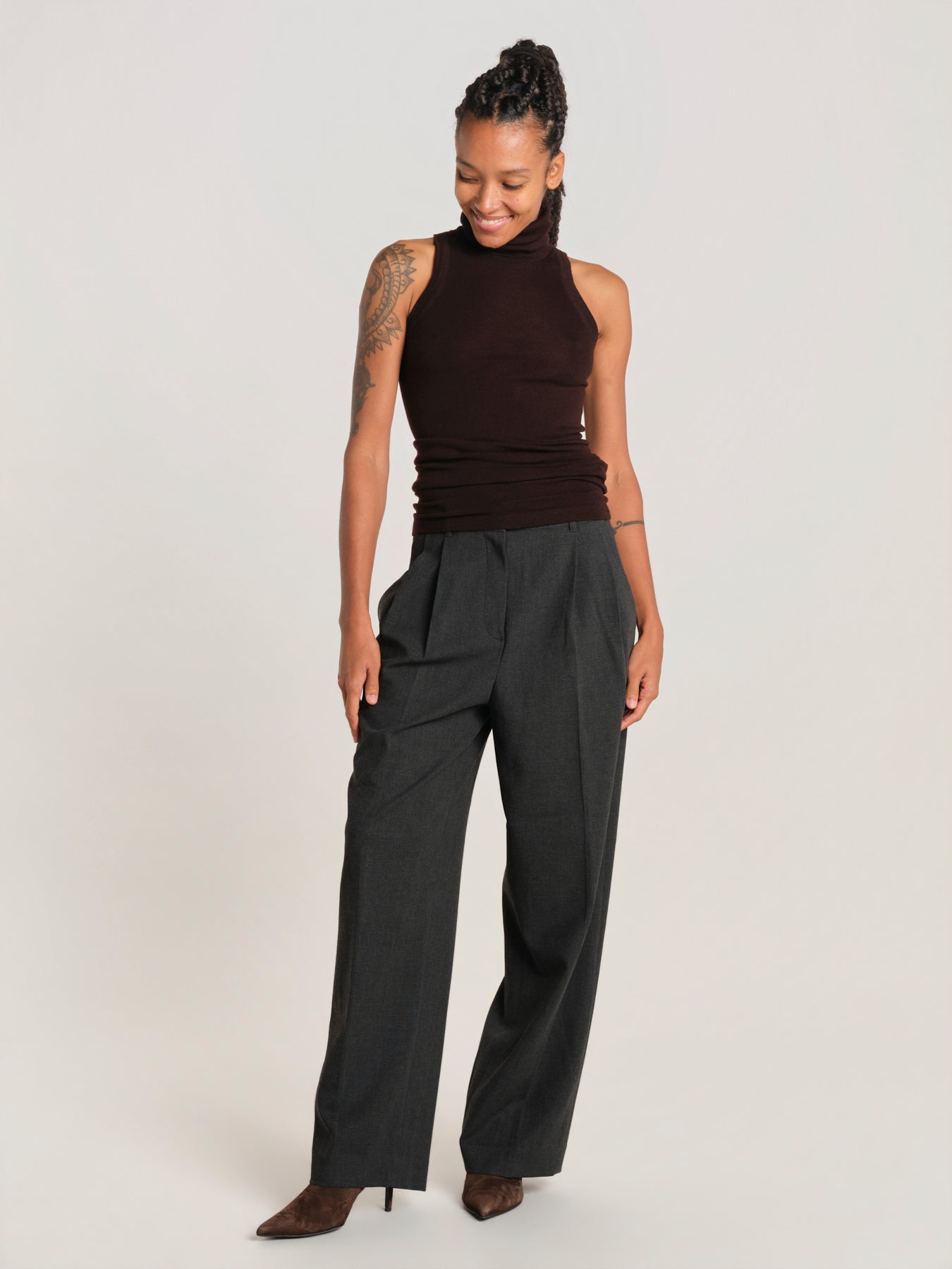 DOUBLE PLEATED WIDE pantalone con pinces UDPA6C213 CG dunst 
