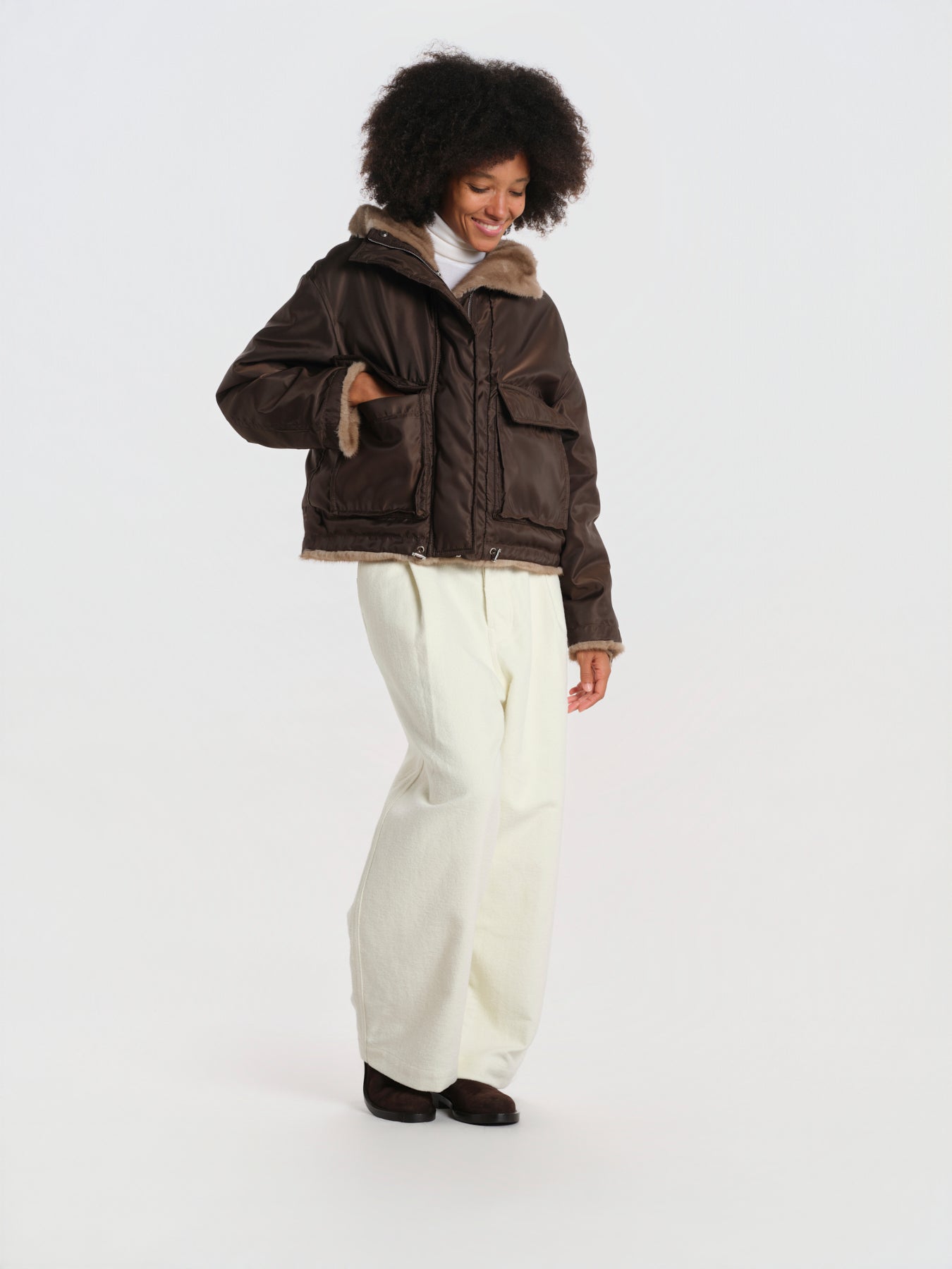 Giacca con cappuccio reversibile visone 26080-150 CIOCCOLATO milaura 