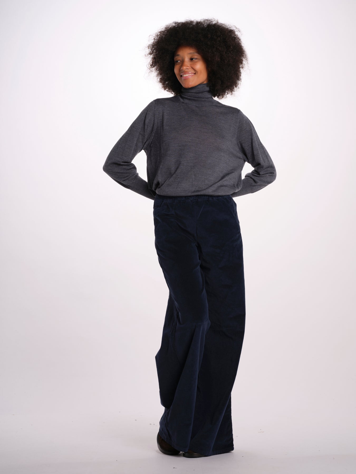 LIV pantalone velluto liscio over con elastico LIV DYED XV03 040 ps don't forget me 