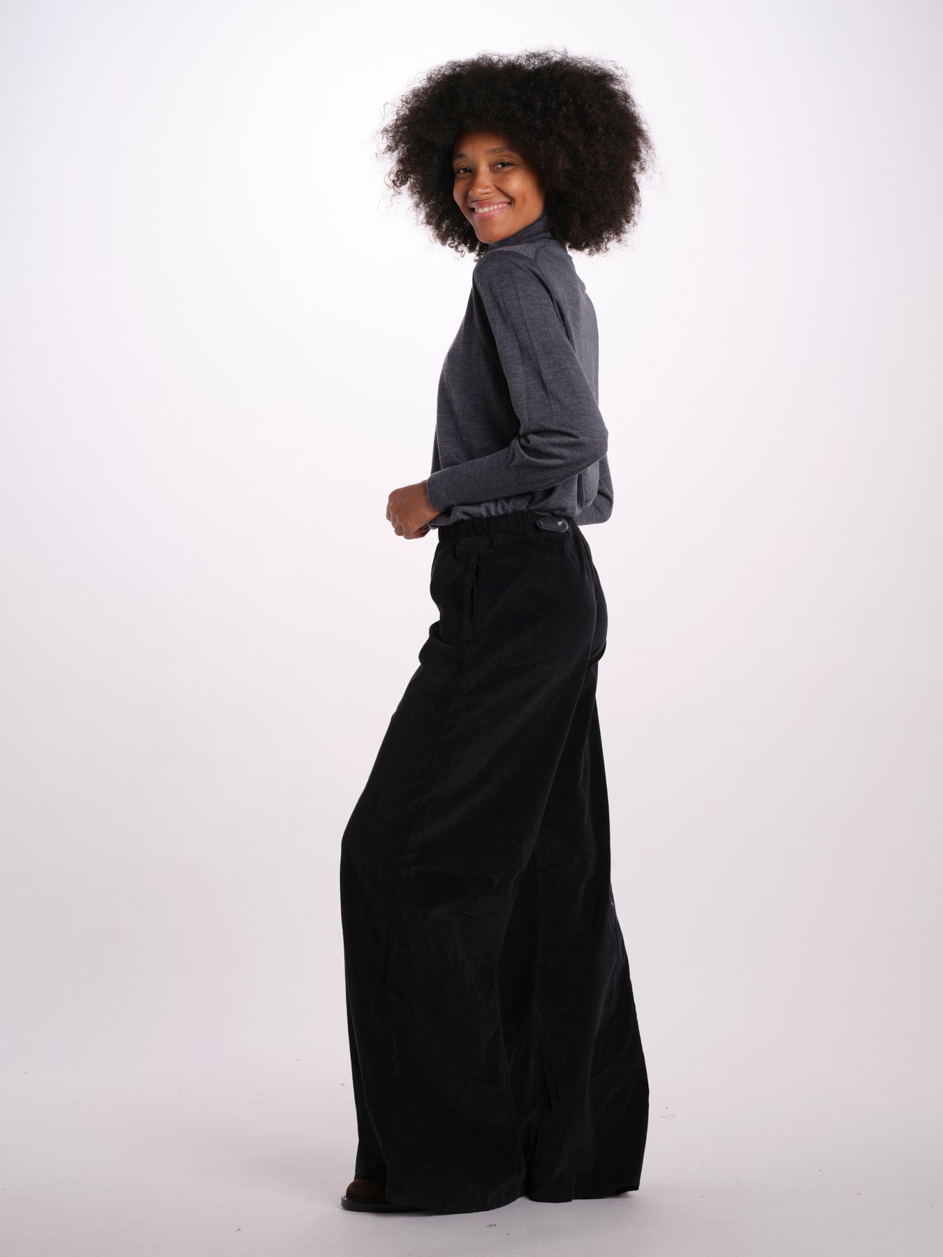 LIV pantalone velluto liscio over con elastico LIV DYED XV03 099 ps don't forget me 