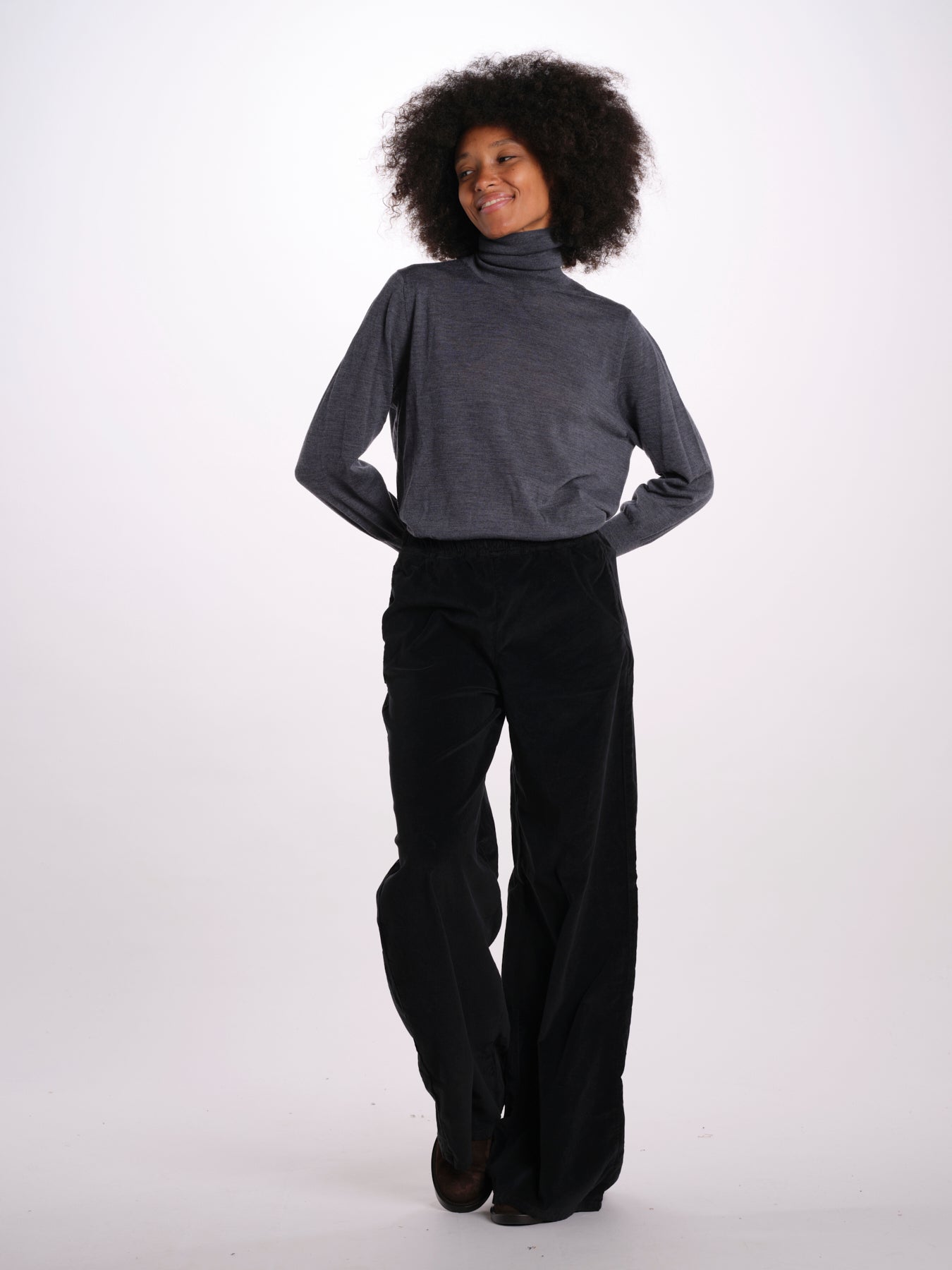 LIV pantalone velluto liscio over con elastico LIV DYED XV03 099 ps don't forget me 