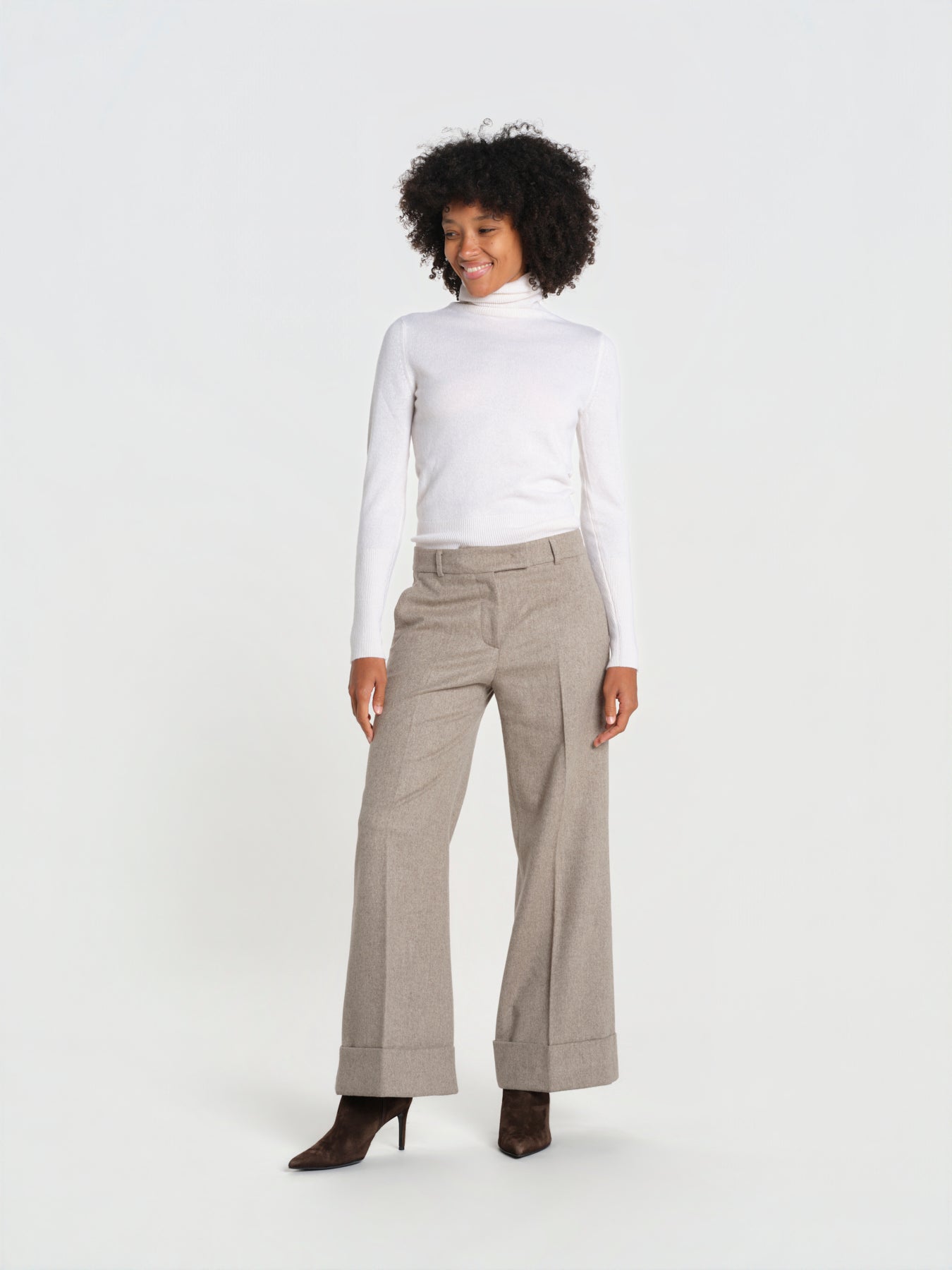 MELODIA pantalone vigogna con risvolto 652 923 85 quelledue 