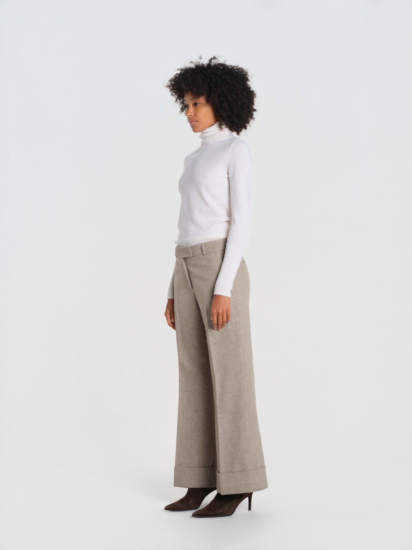 MELODIA pantalone vigogna con risvolto 652 923 85 quelledue 