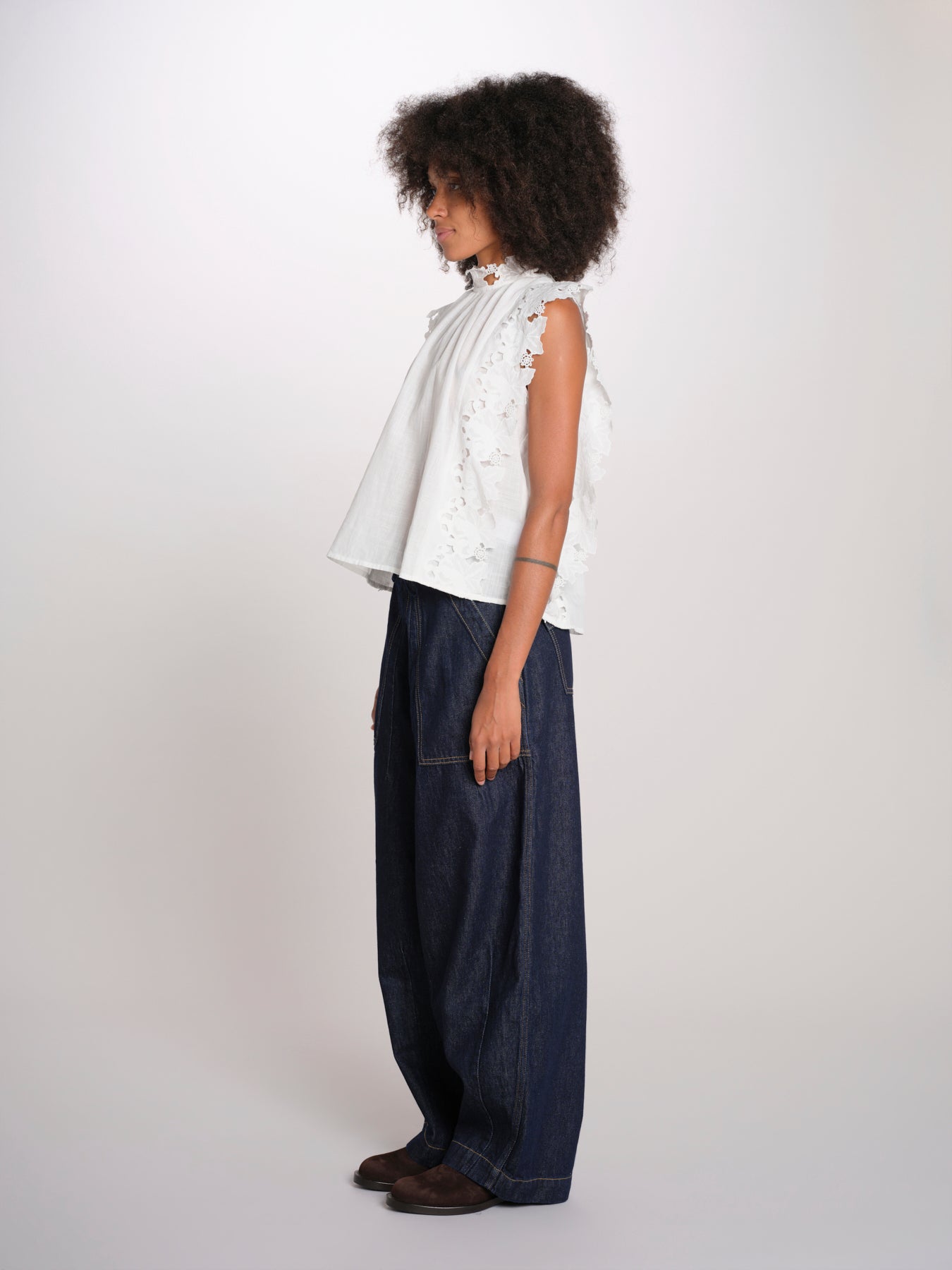 ELEANNORA top con foglie laserate PF26-018 WHITE sea ny 