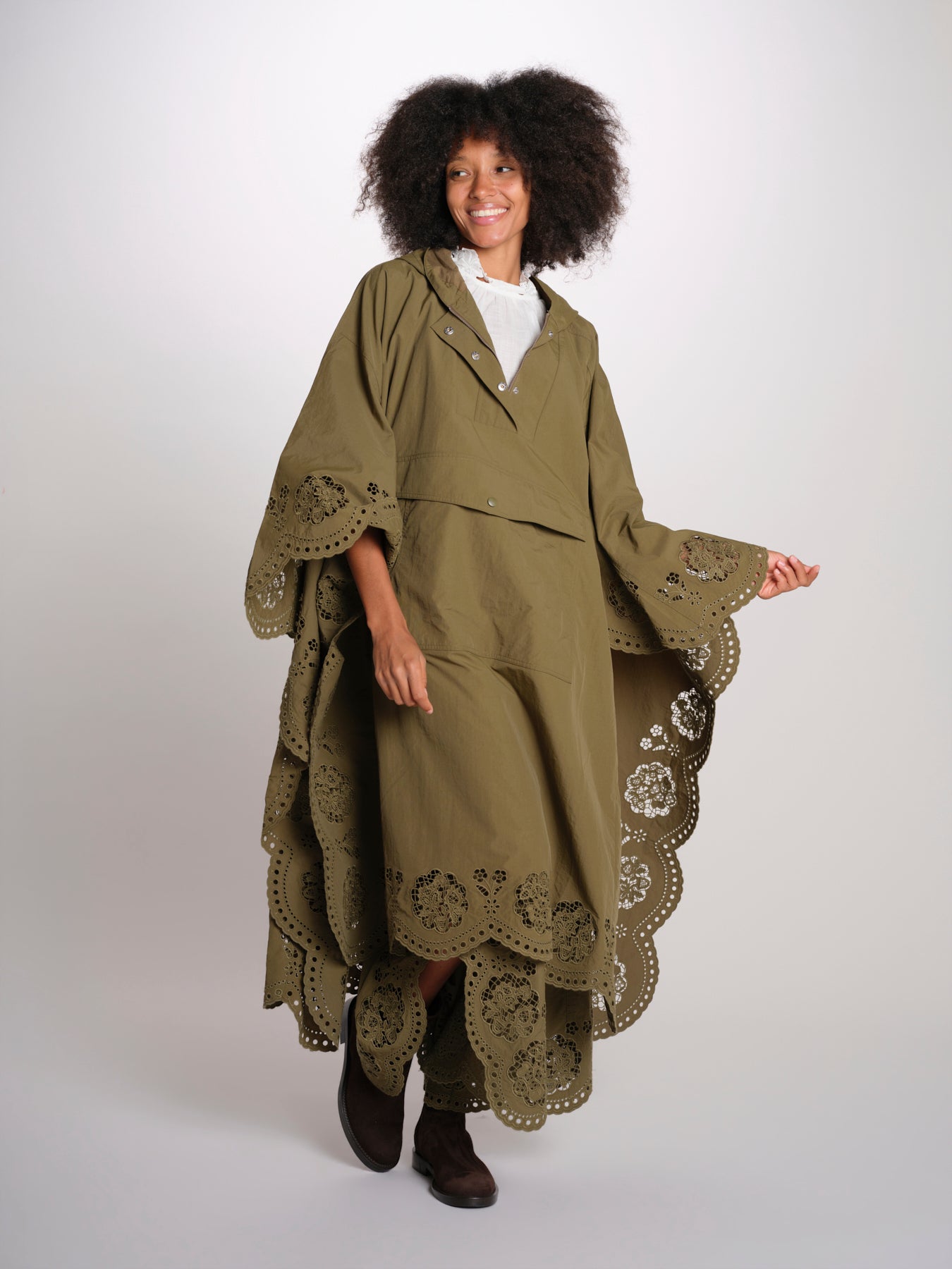 VITTORIA mantella laserata PF26-071 OLIVE sea ny 