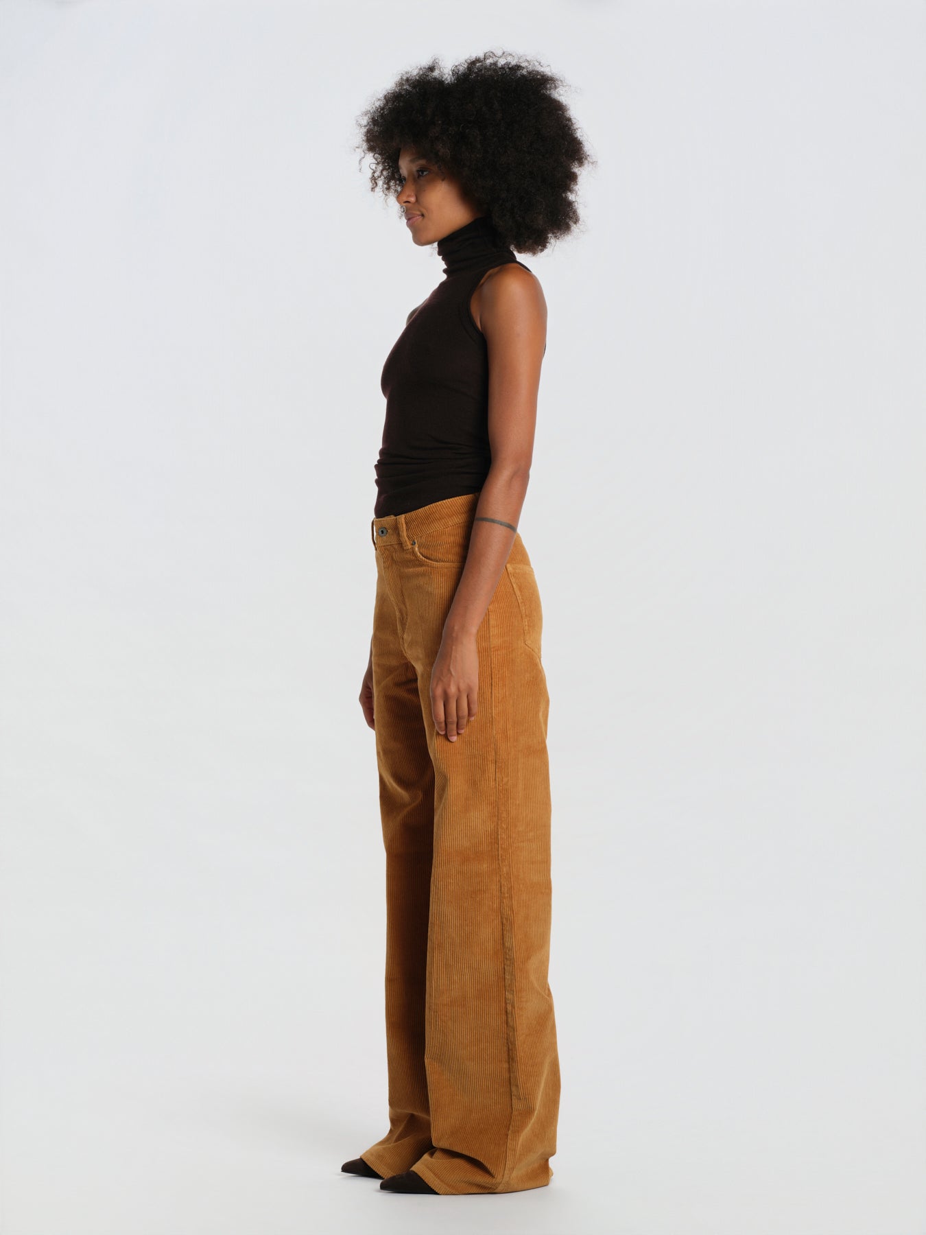 CLARA pantalone dritto velluto millerighe CLARA RIBBEDVELVET HONEY true avenue 