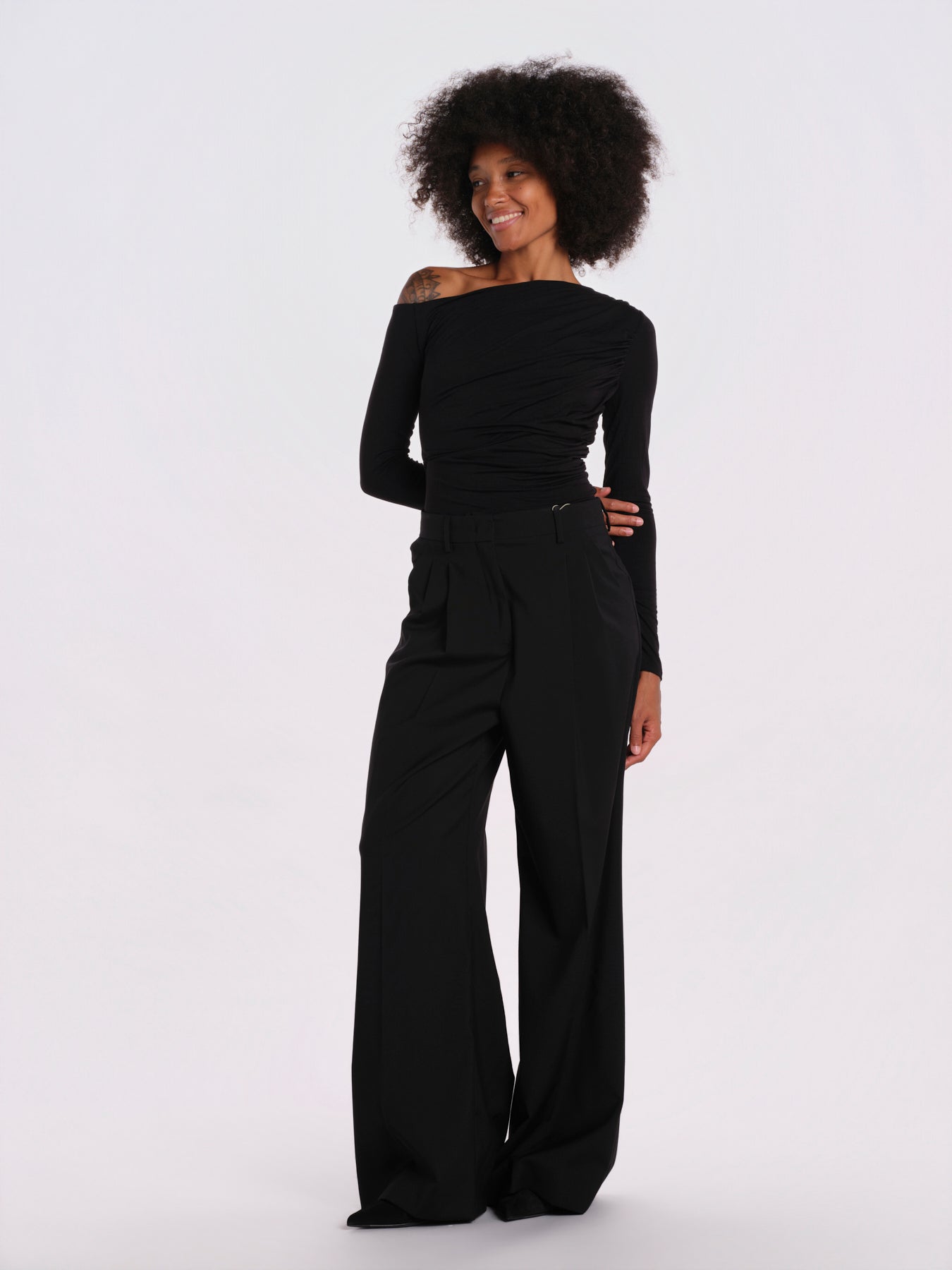 SWEETEST THING body manica lunga scollo asimmetrico SWEETEST-THING-BODYSUIT- BLACK undress code 