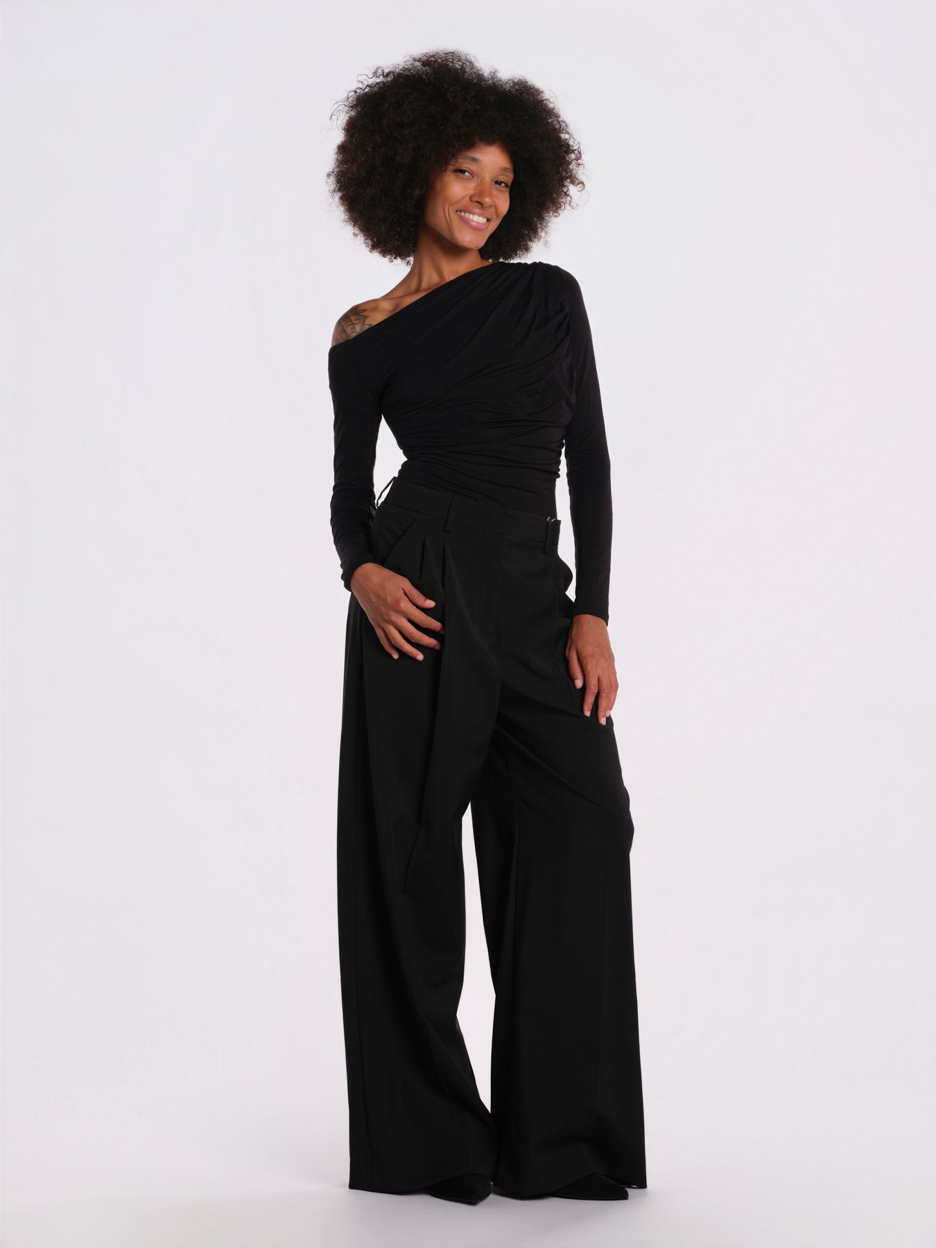 SWEETEST THING body manica lunga scollo asimmetrico SWEETEST-THING-BODYSUIT- BLACK undress code 