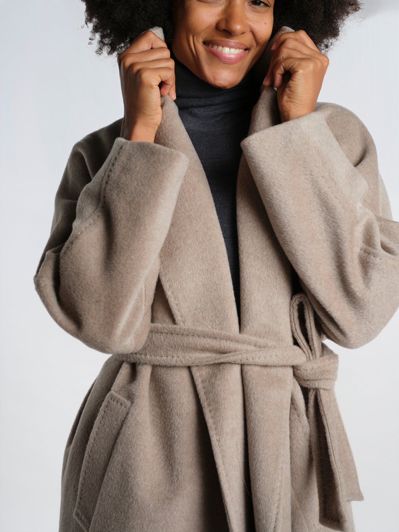 TEMPERA cappotto vestaglia con cintura 2625016072600 004 weekend maxmara 