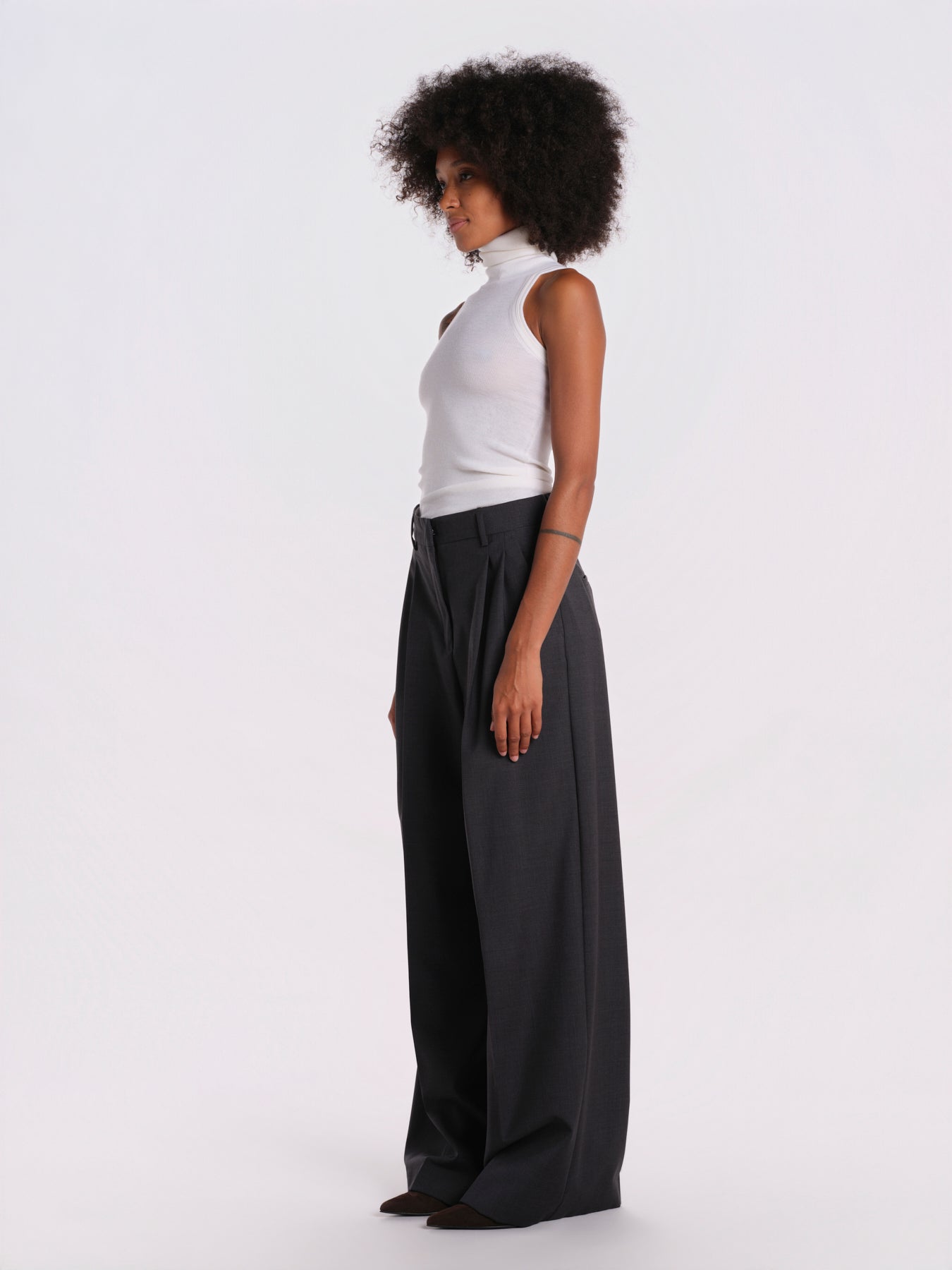 ADELFI pantalone doppia pences tela 2625136032600 015 weekend maxmara 