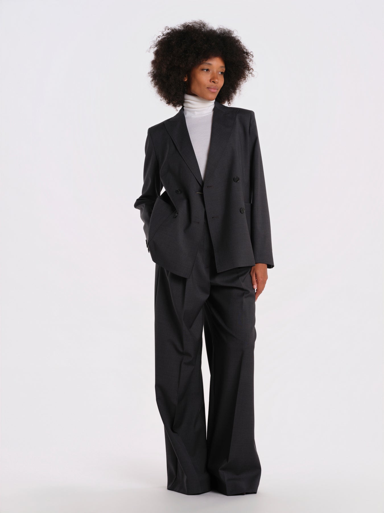 ADELFI pantalone doppia pences tela 2625136032600 015 weekend maxmara 