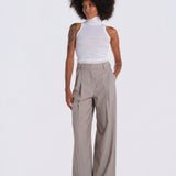 OVVIO pantalone con doppia pinces 2625136051600 001 weekend maxmara 
