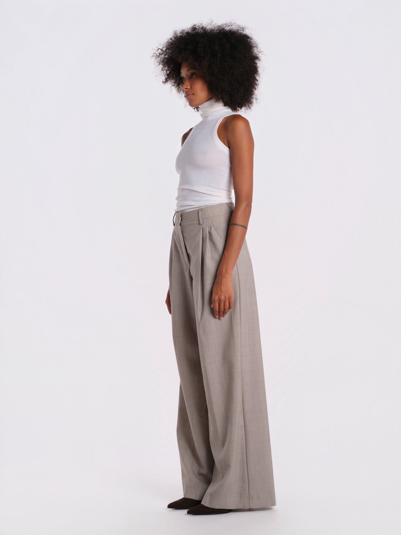 OVVIO pantalone con doppia pinces 2625136051600 001 weekend maxmara 