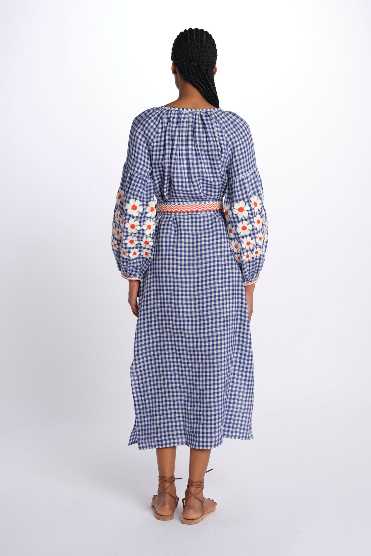 VERONICA MANDAVILLA  abito a quadri con fiori ricamati sulla manica by milaura. BE24913DRESS BLU benaras soleil 