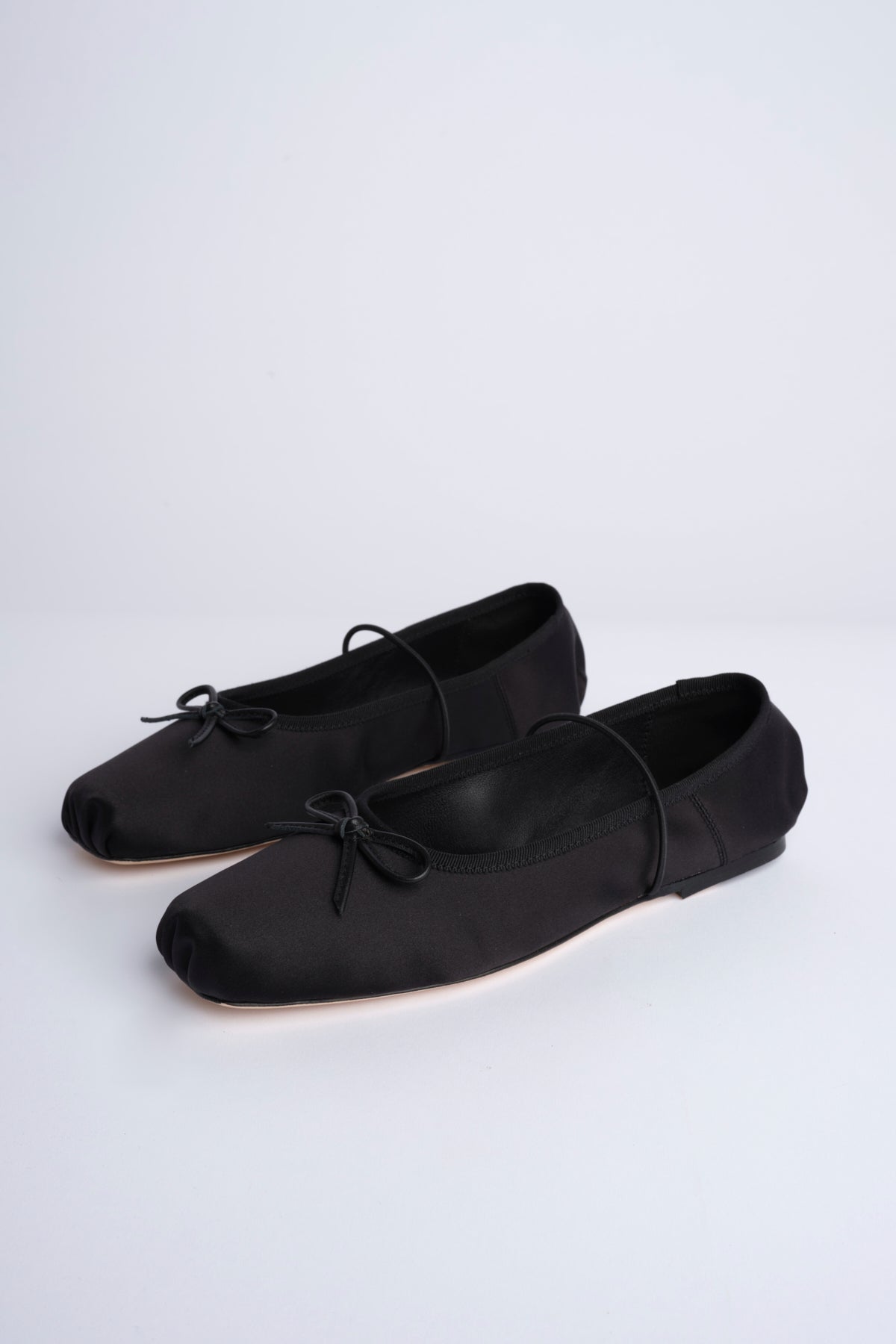 MIGNON ballerina in raso con punta quadrata F846SE1 BLK studio AMELIA 