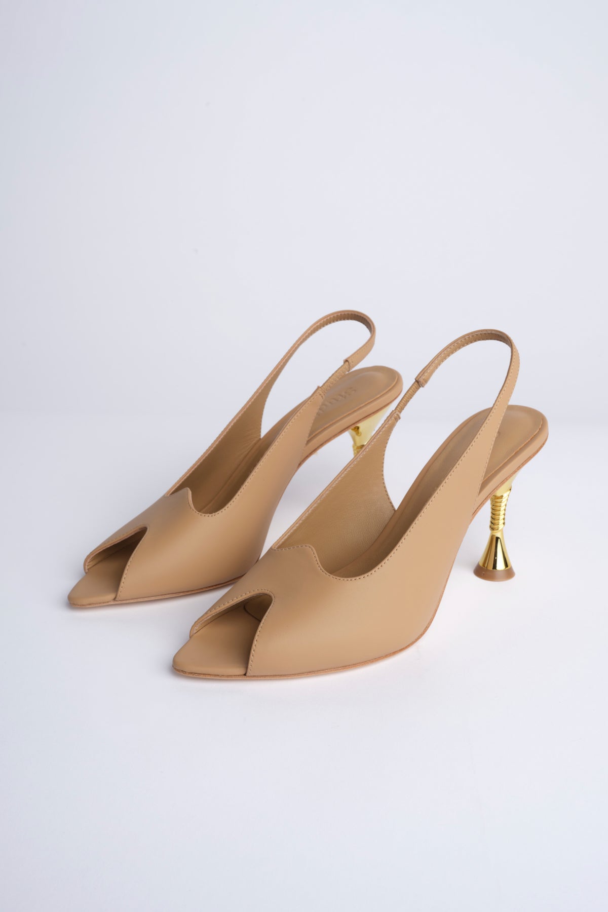 HELIX 90 slingback in nappa F848CFS BGE studio AMELIA 