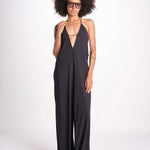 tuta con spalline sottili e incrocio sulla schiena NORA DEEP BLACK amazuìn 
