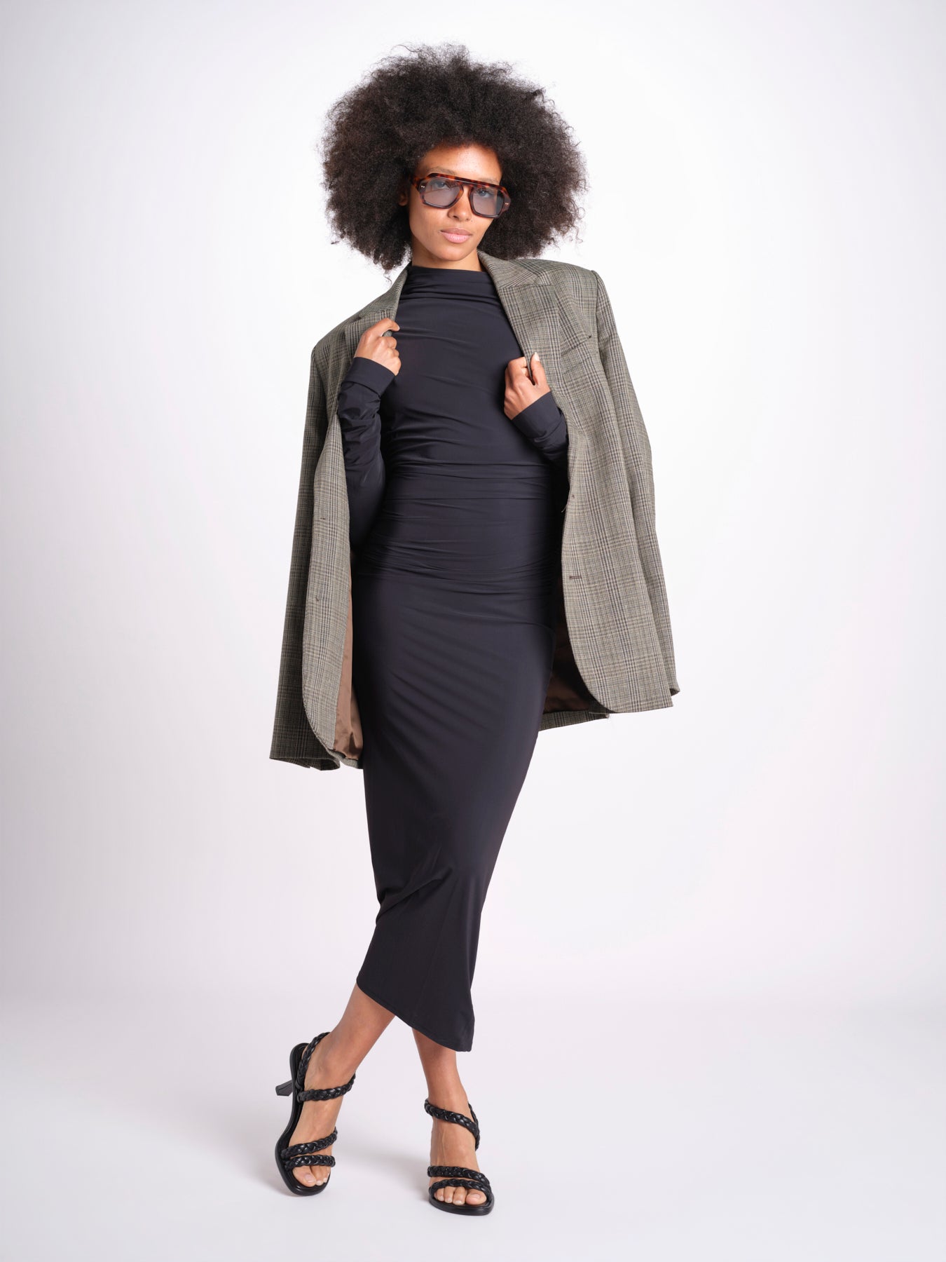 abito midi asimmetrico con manica lunga YARA DEEP BLACK amazuìn 