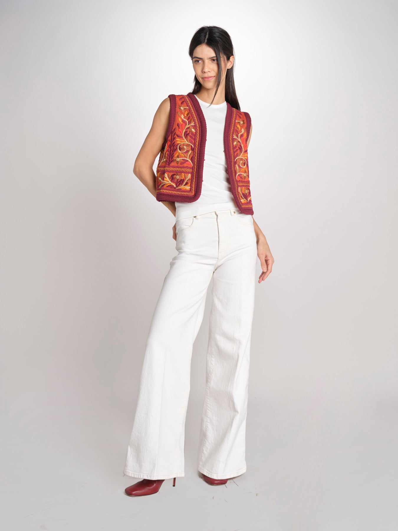 Gilet con ricami SUNA GILET SUNA1GIL RUST antik batik 